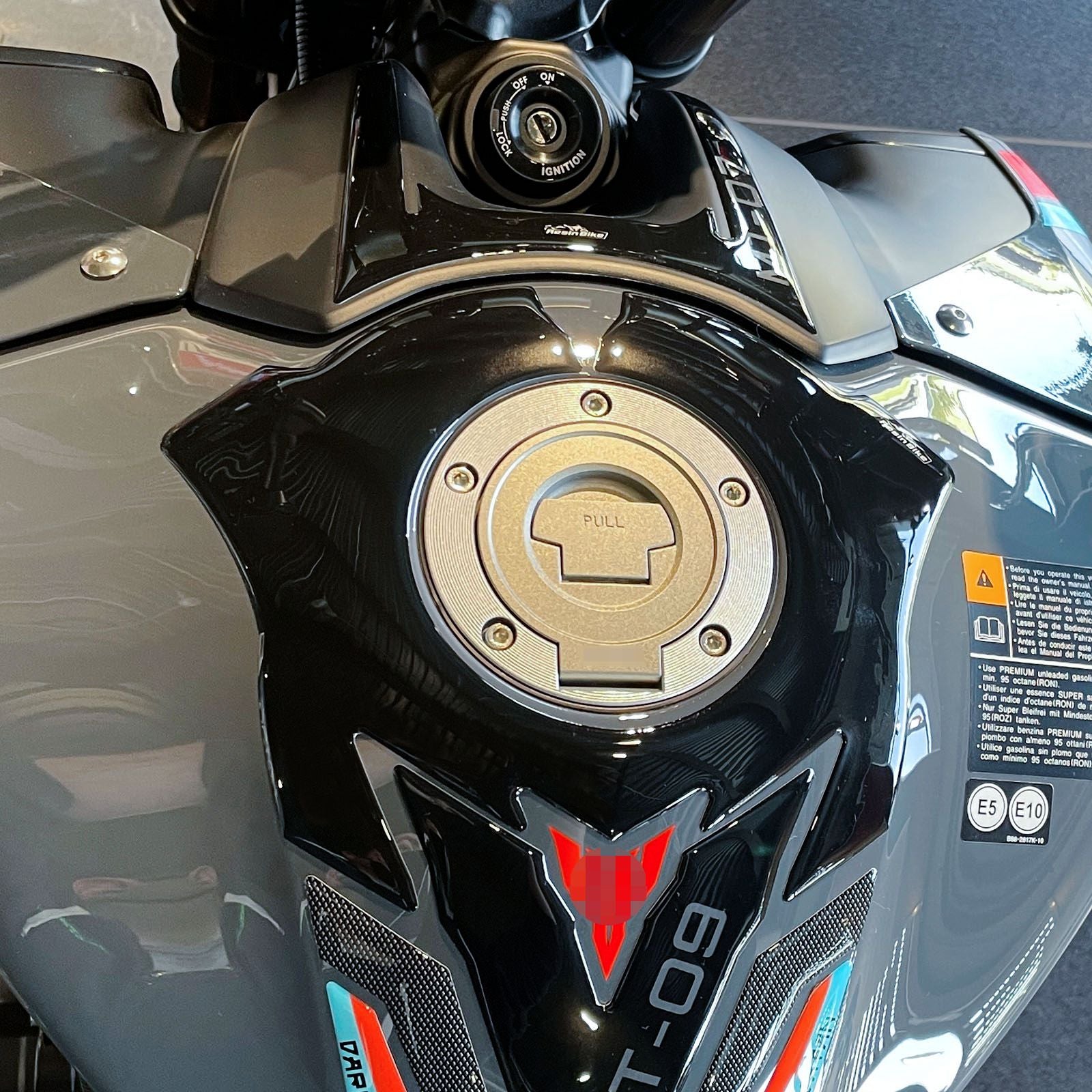 Resin Bike 3D Motorcycle Stickers - Full Kit | Yamaha MT-09 2021>2023 -   Pyramid Motorcycle Accessories