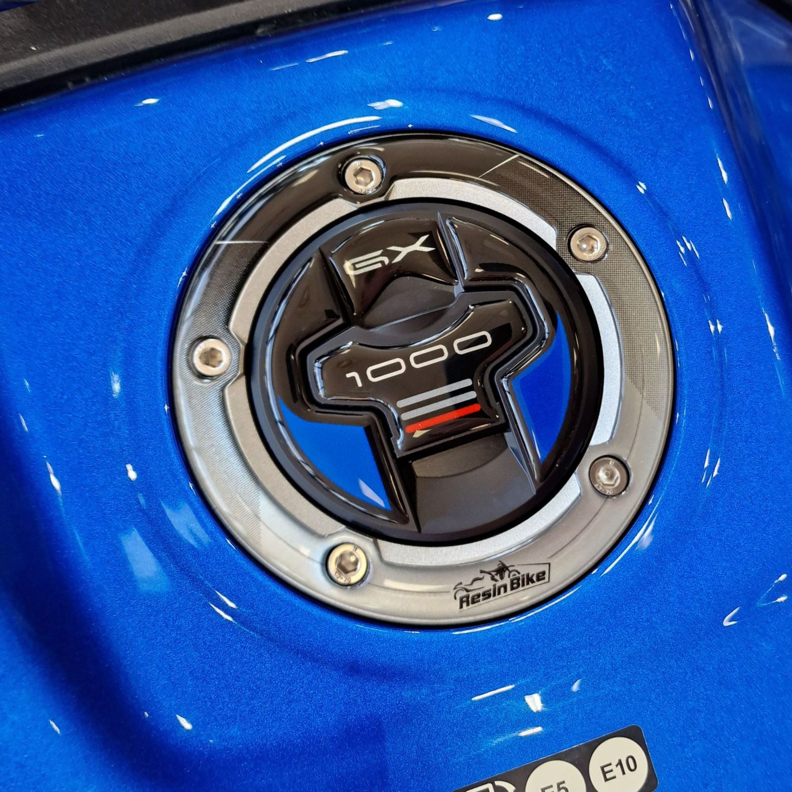 Resin Bike 3D Motorcycle Stickers - Fuel Cap | Suzuki GSX-S1000 GX 2024>2025 -   Pyramid Motorcycle Accessories