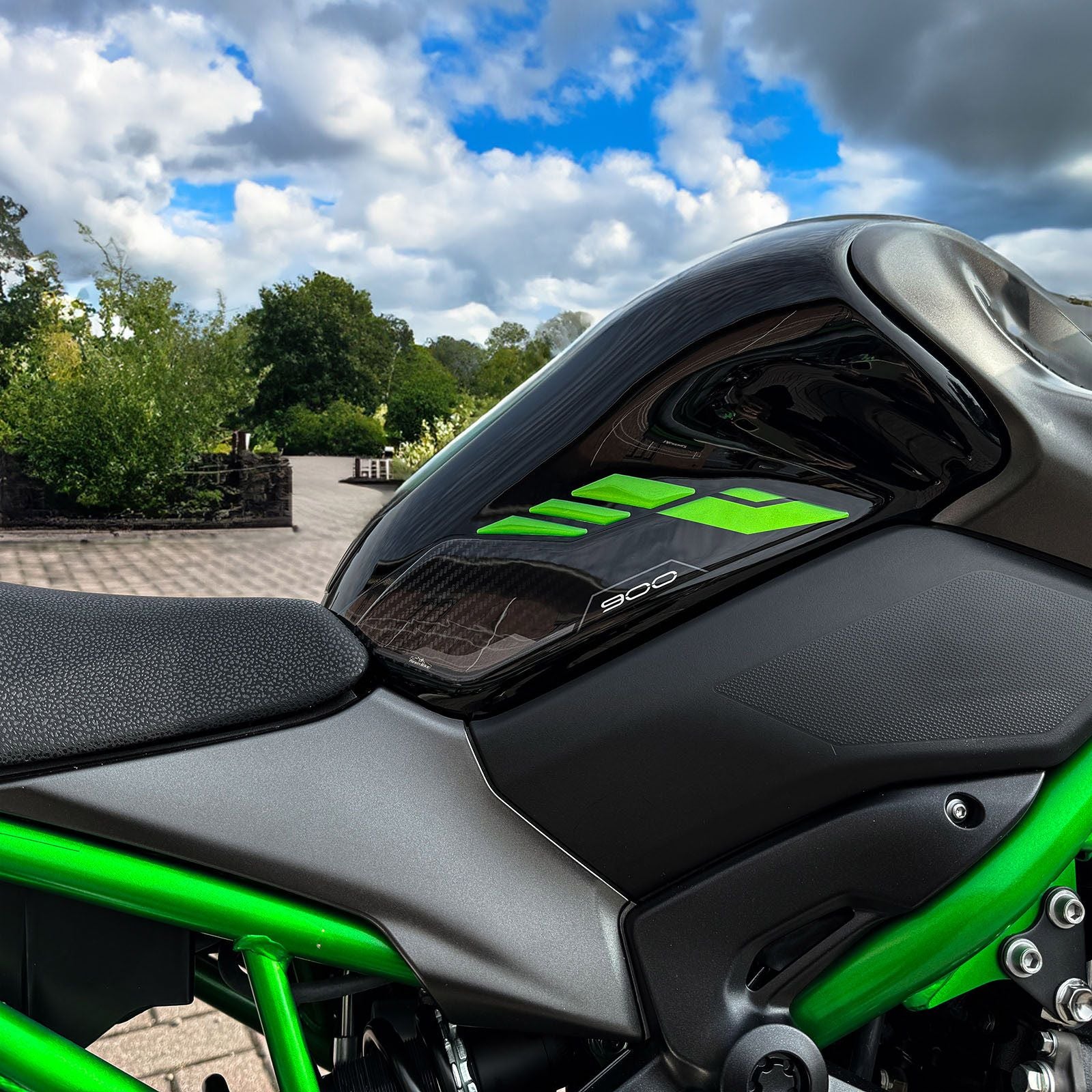 Resin Bike 3D Motorcycle Stickers - Tank Sides | Kawasaki Z 900 2021>2024 -   Pyramid Motorcycle Accessories