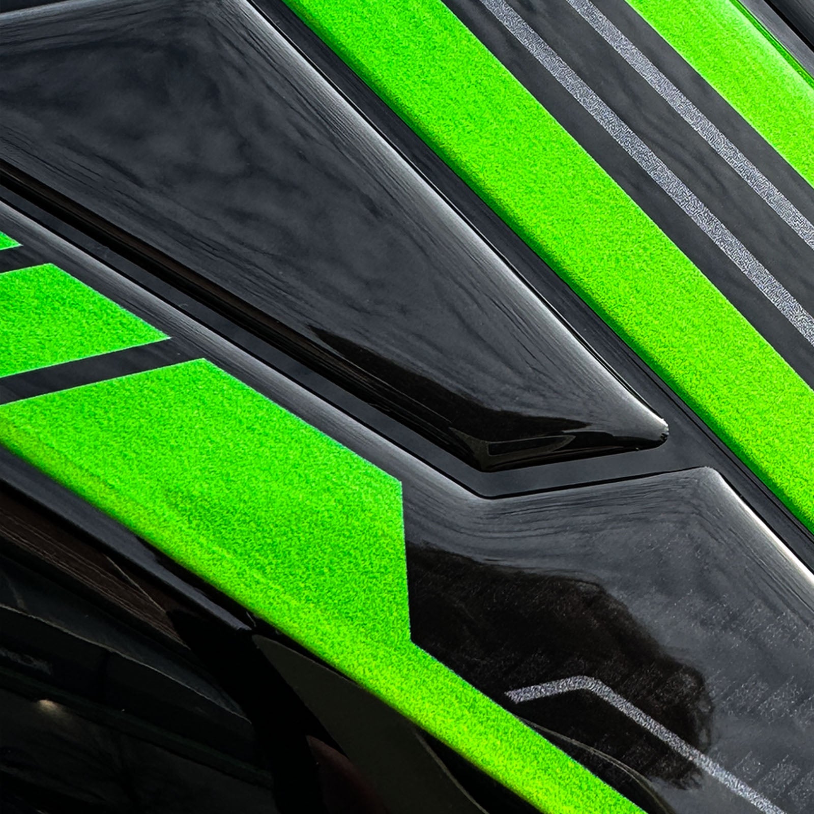 Resin Bike 3D Motorcycle Stickers - Tank Pad | Kawasaki Z 900 2021>2024 -   Pyramid Motorcycle Accessories