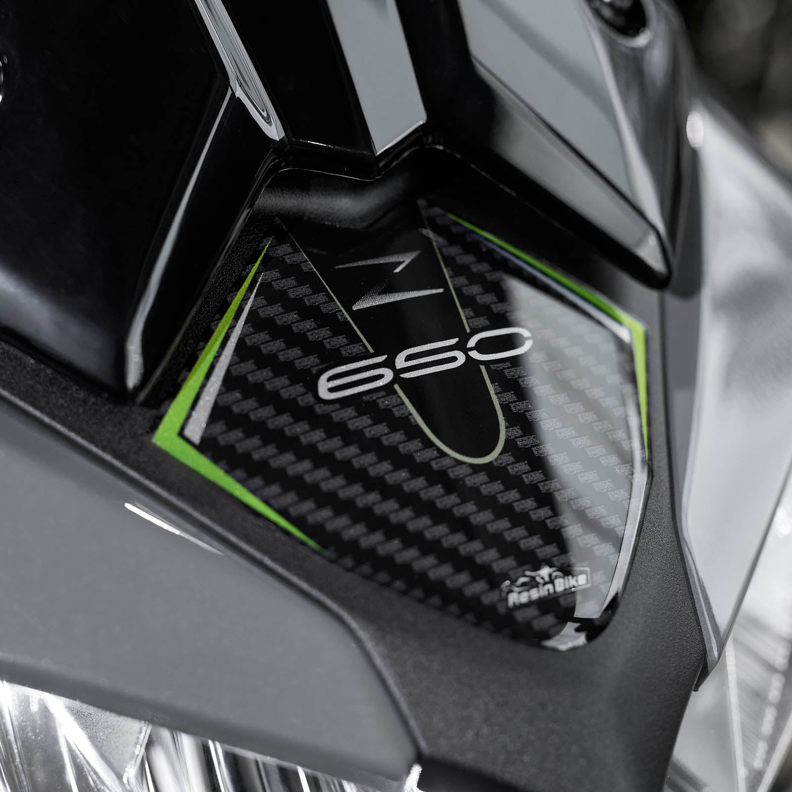 Resin Bike 3D Motorcycle Stickers - Windshield | Kawasaki Z 650 2020>2024 -   Pyramid Motorcycle Accessories