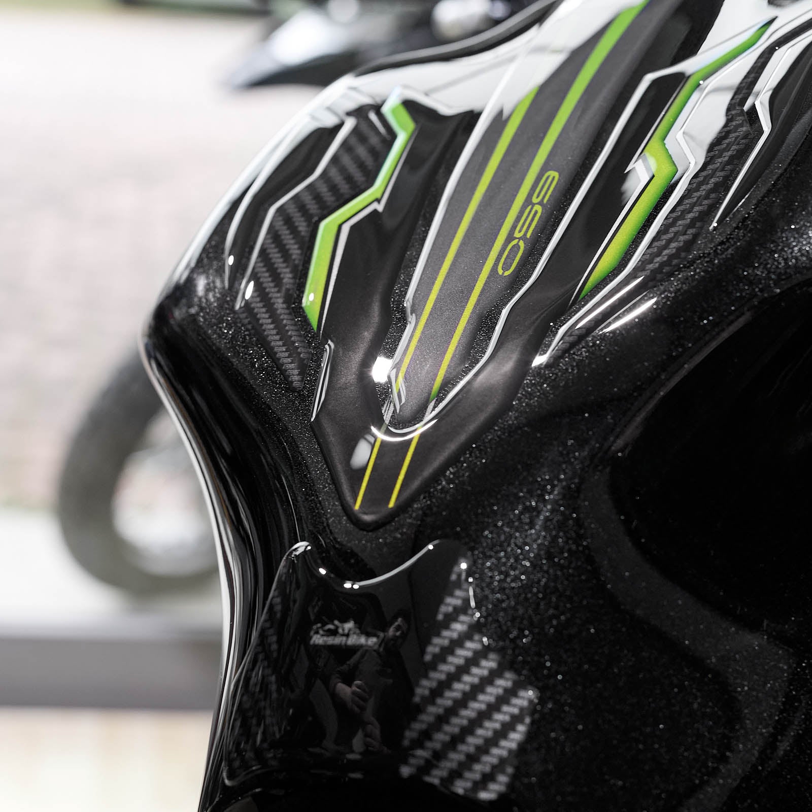 Resin Bike 3D Motorcycle Stickers - Tank Pad | Kawasaki Z 650 2020>2024 -   Pyramid Motorcycle Accessories