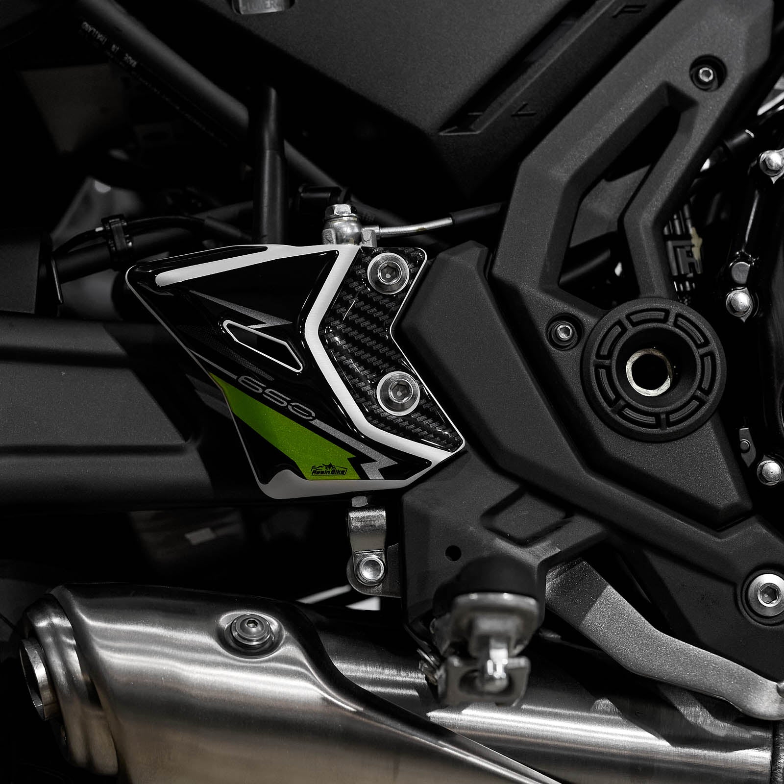 Resin Bike 3D Motorcycle Stickers - Heel Pads | Kawasaki Z 650 2020>2024 -   Pyramid Motorcycle Accessories