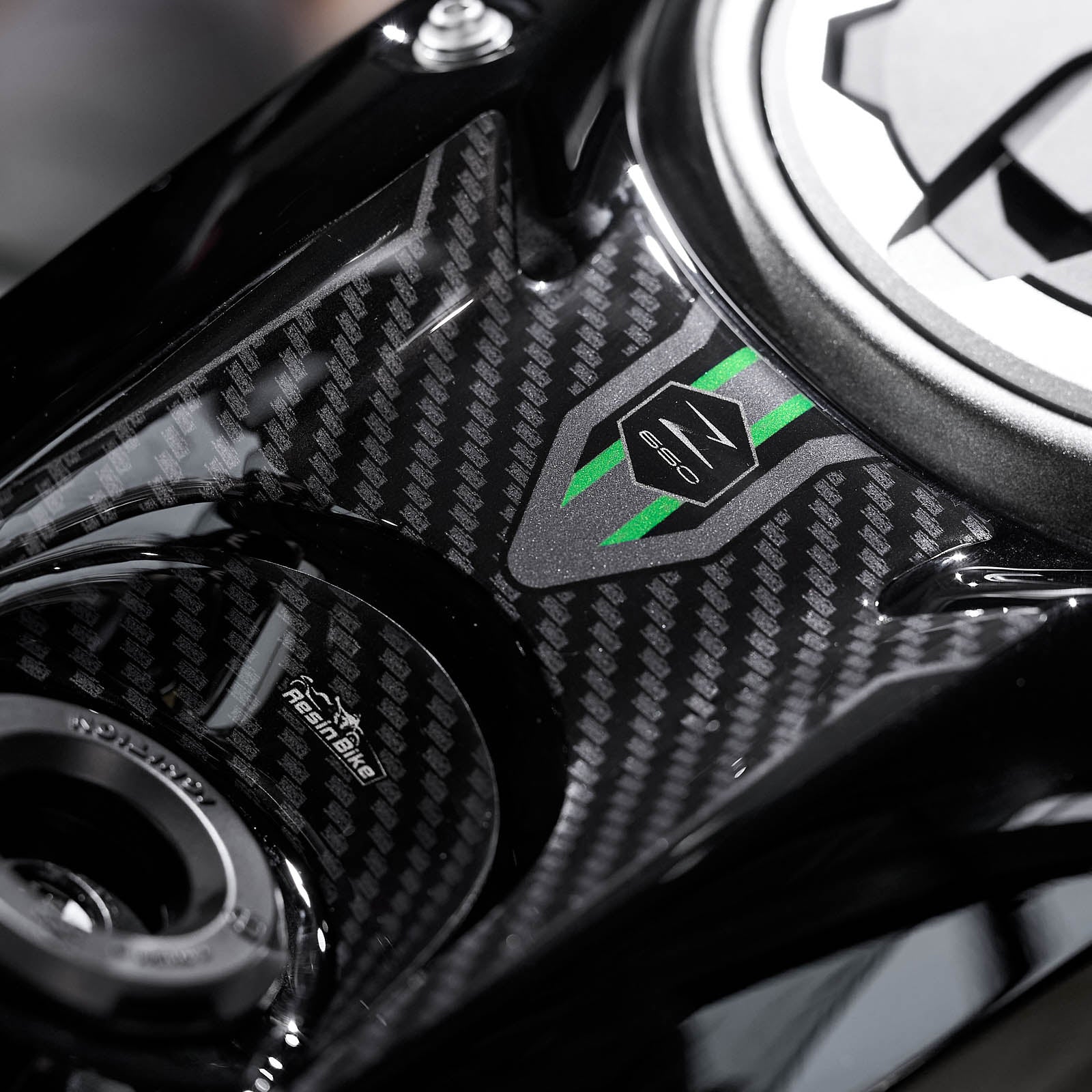 Resin Bike 3D Motorcycle Stickers - Key Area | Kawasaki Z 650 2020>2025 -   Pyramid Motorcycle Accessories
