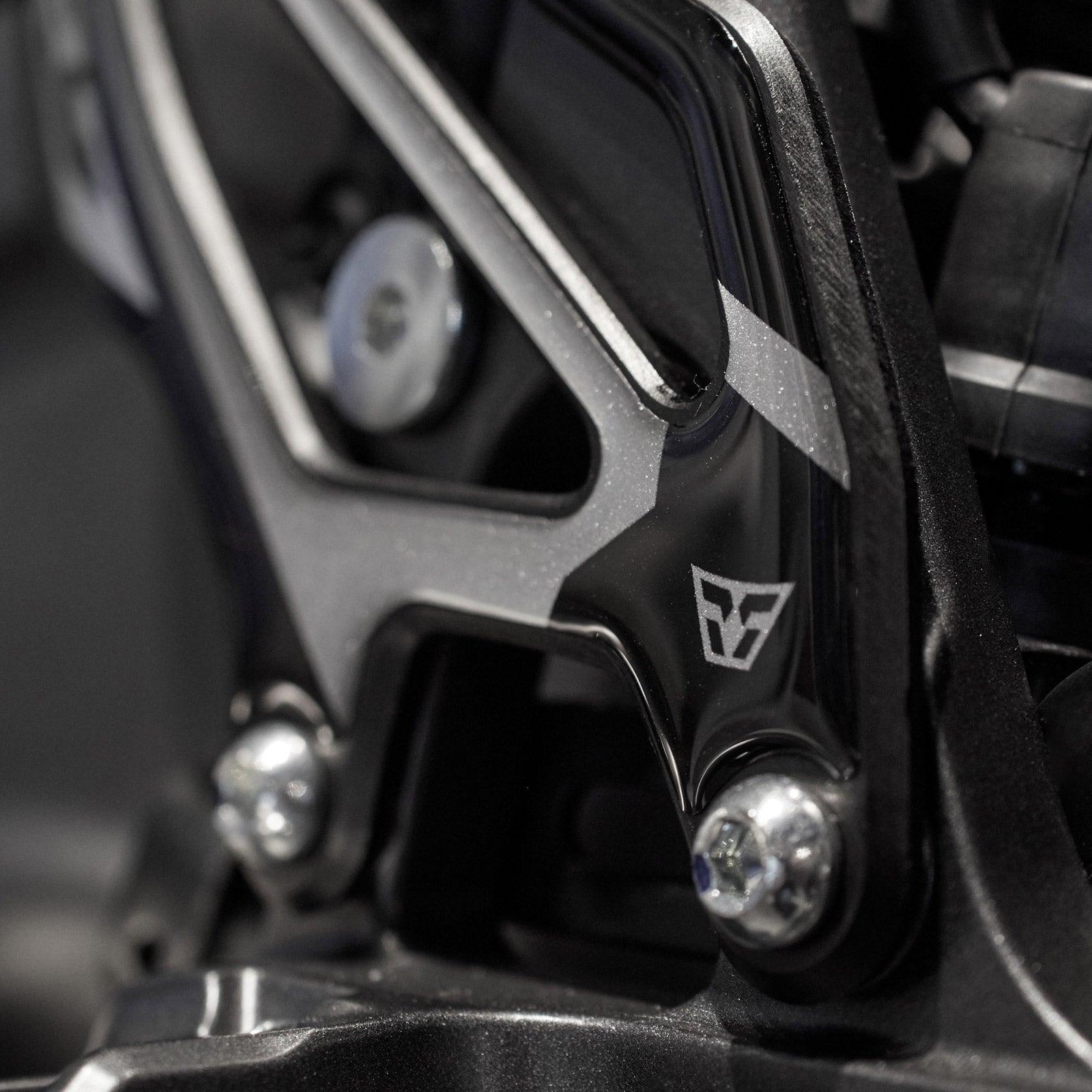 Resin Bike 3D Motorcycle Stickers - Heel Pads | Yamaha YZF-R7 2021>2025 RB-1000716800009 -   Pyramid Motorcycle Accessories