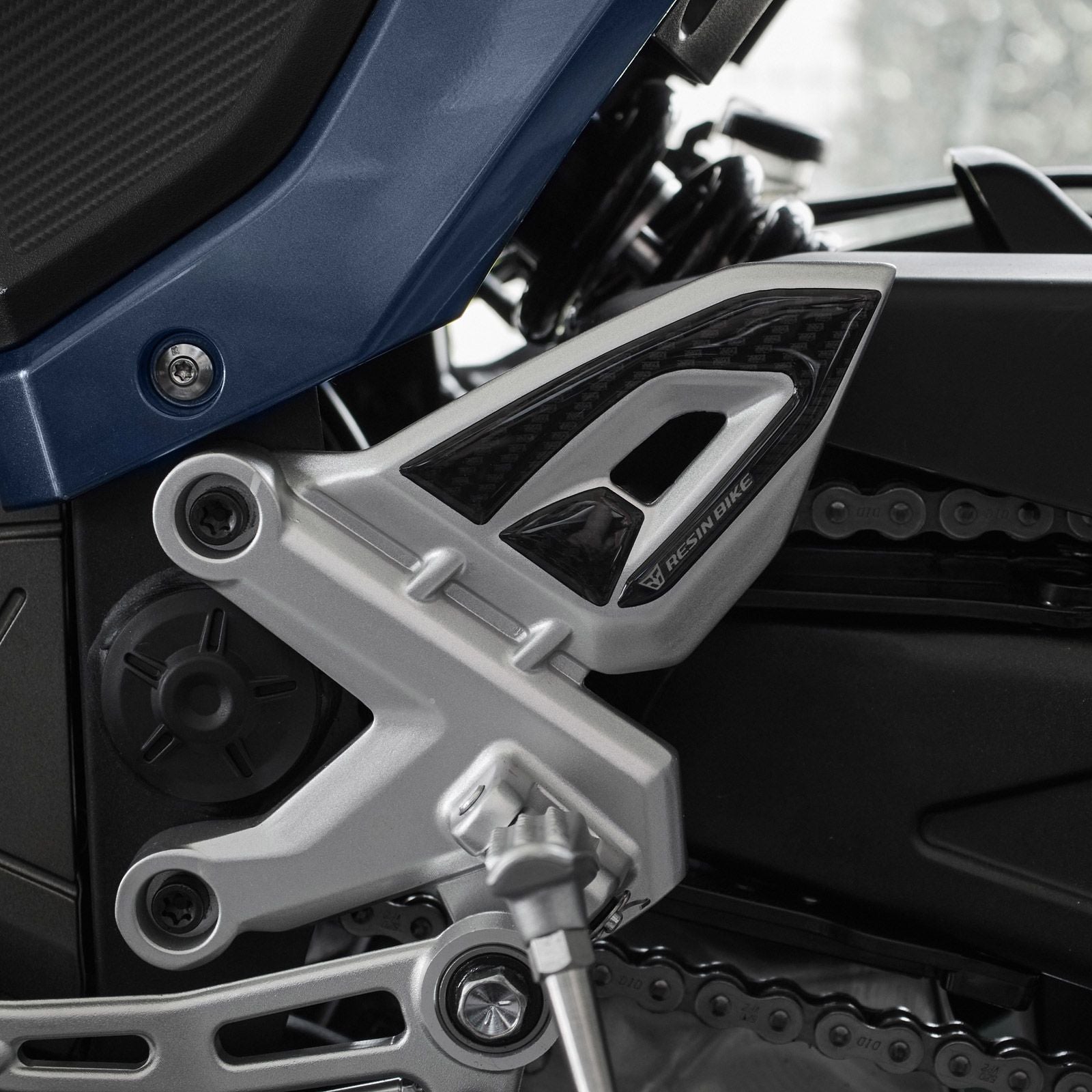 Resin Bike 3D Motorcycle Stickers - Heel Pads | QJMotor SRK 550 RS 1200 2024>2025 -   Pyramid Motorcycle Accessories