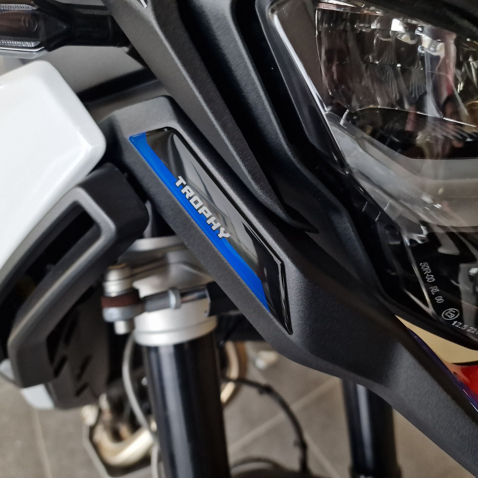 Resin Bike 3D Motorcycle Stickers - Beak | BMW F 900 GS 2024>2026 RB-1000745400003 -   Pyramid Motorcycle Accessories