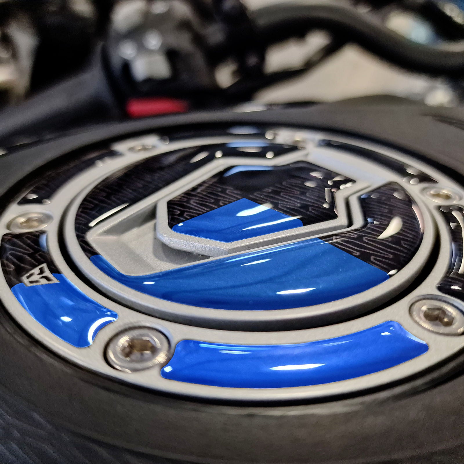 Resin Bike 3D Motorcycle Stickers - Fuel Cap | BMW G 310 R 2021>2024 RB-1000747000003 -   Pyramid Motorcycle Accessories