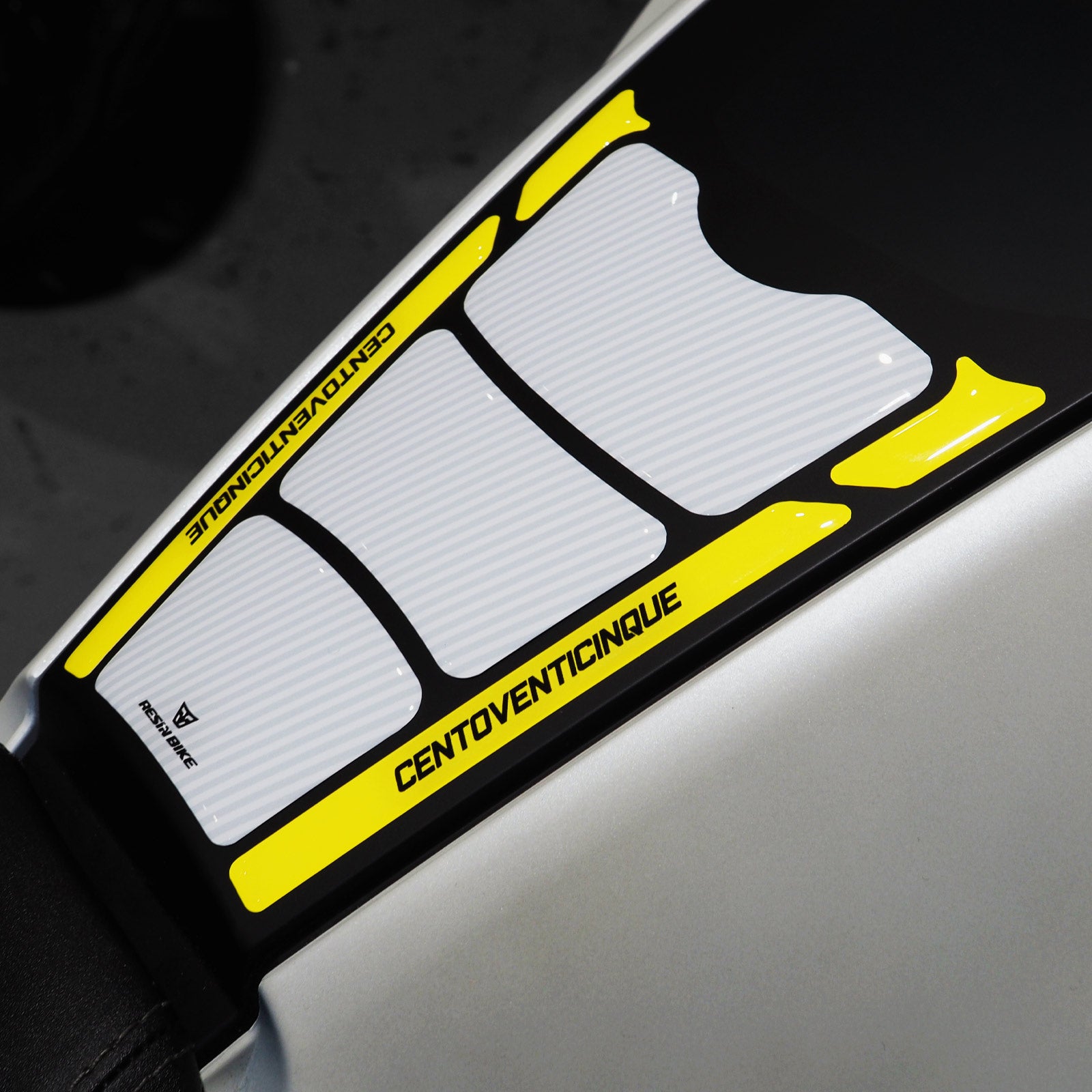 Resin Bike 3D Motorcycle Stickers - Tank Pad | Benelli Leoncino 125 2022>2026 -   Pyramid Motorcycle Accessories