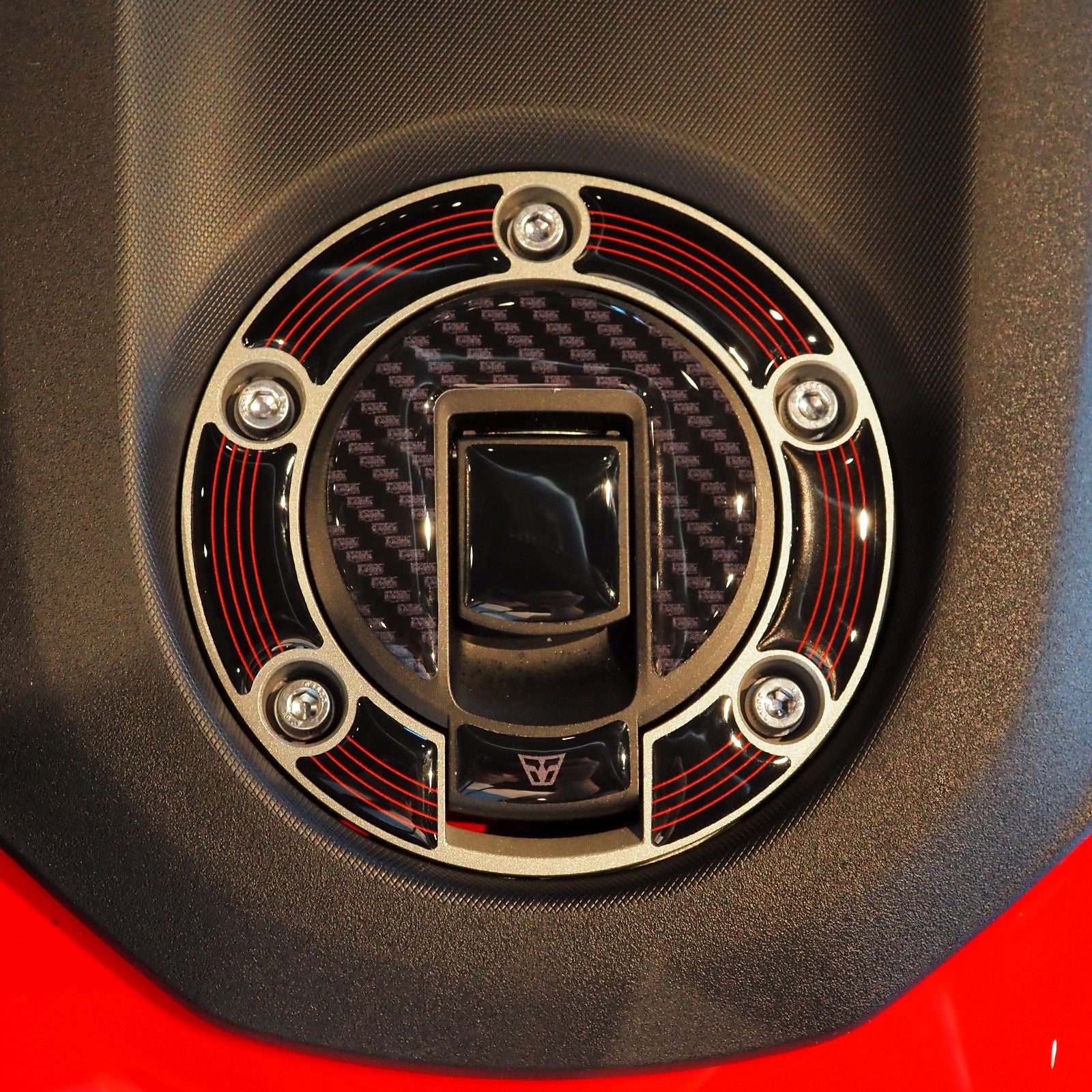 Resin Bike 3D Motorcycle Stickers - Fuel Cap | Yamaha Tracer 9 2025>2026 -   Pyramid Motorcycle Accessories