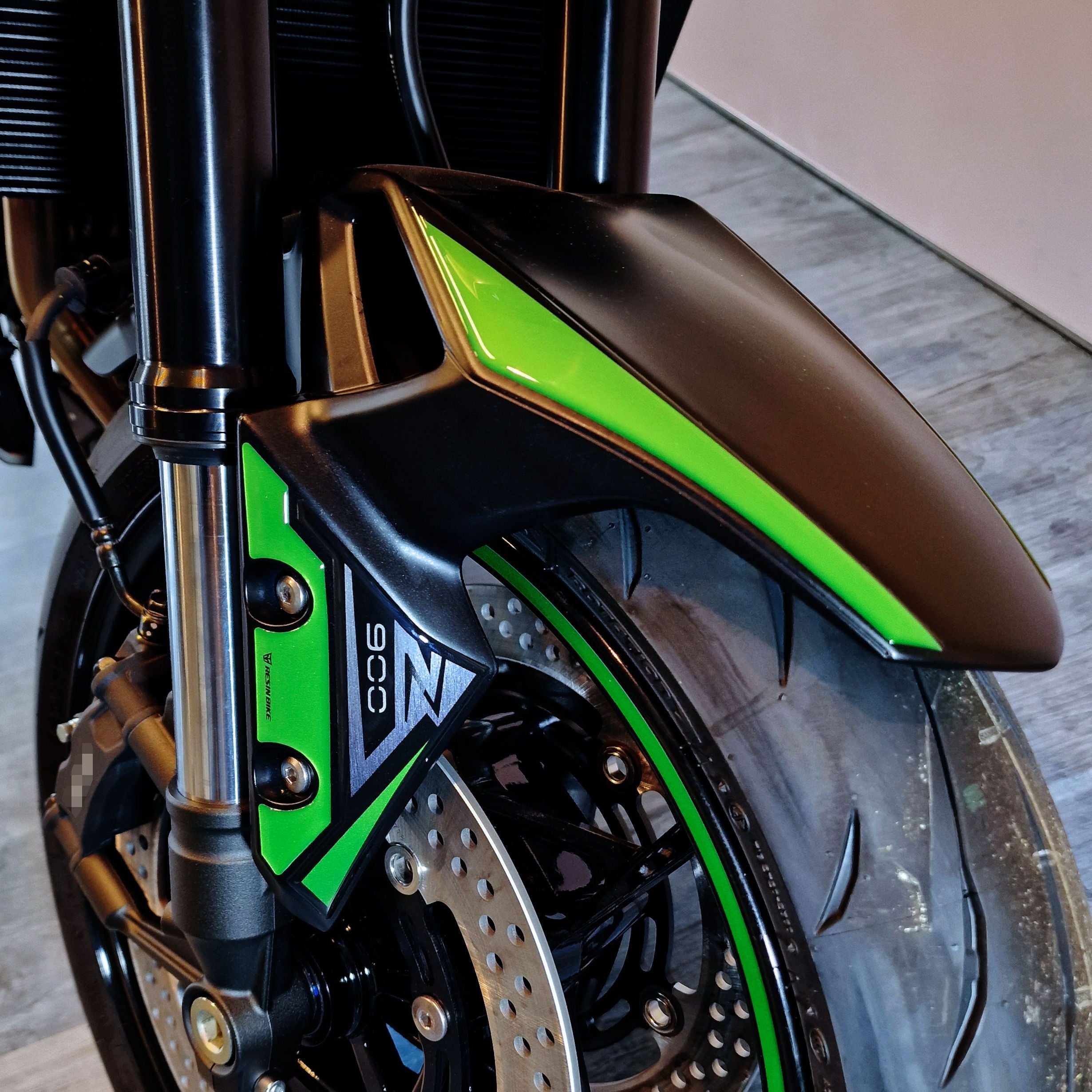 Resin Bike 3D Motorcycle Stickers - Full Kit | Kawasaki Z 900 / 900 SE 2025>2026 -   Pyramid Motorcycle Accessories