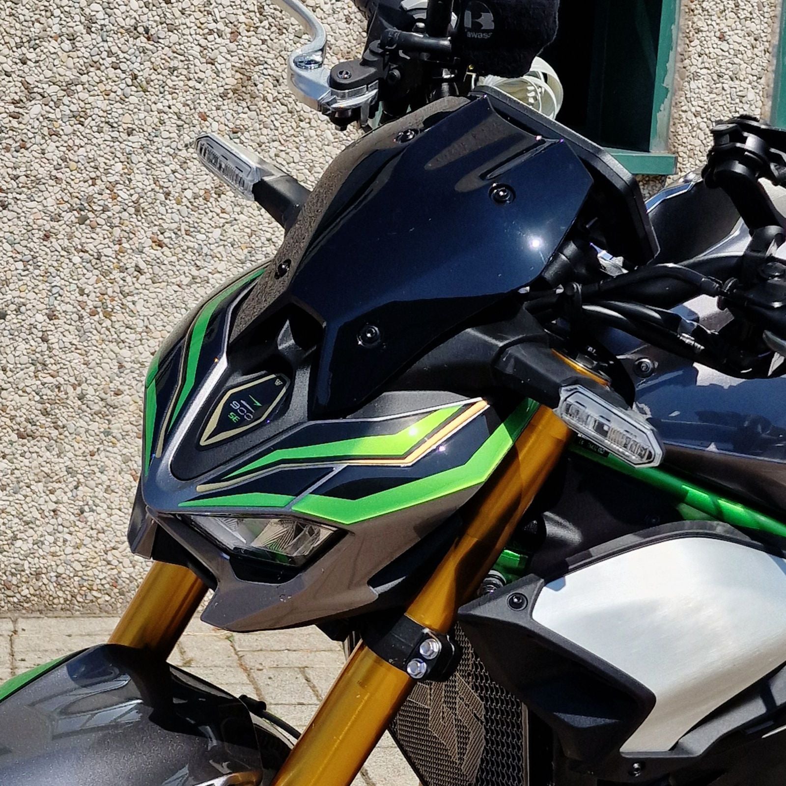 Resin Bike 3D Motorcycle Stickers - Front Fender | Kawasaki Z 900 / 900 SE 2025>2026 -   Pyramid Motorcycle Accessories