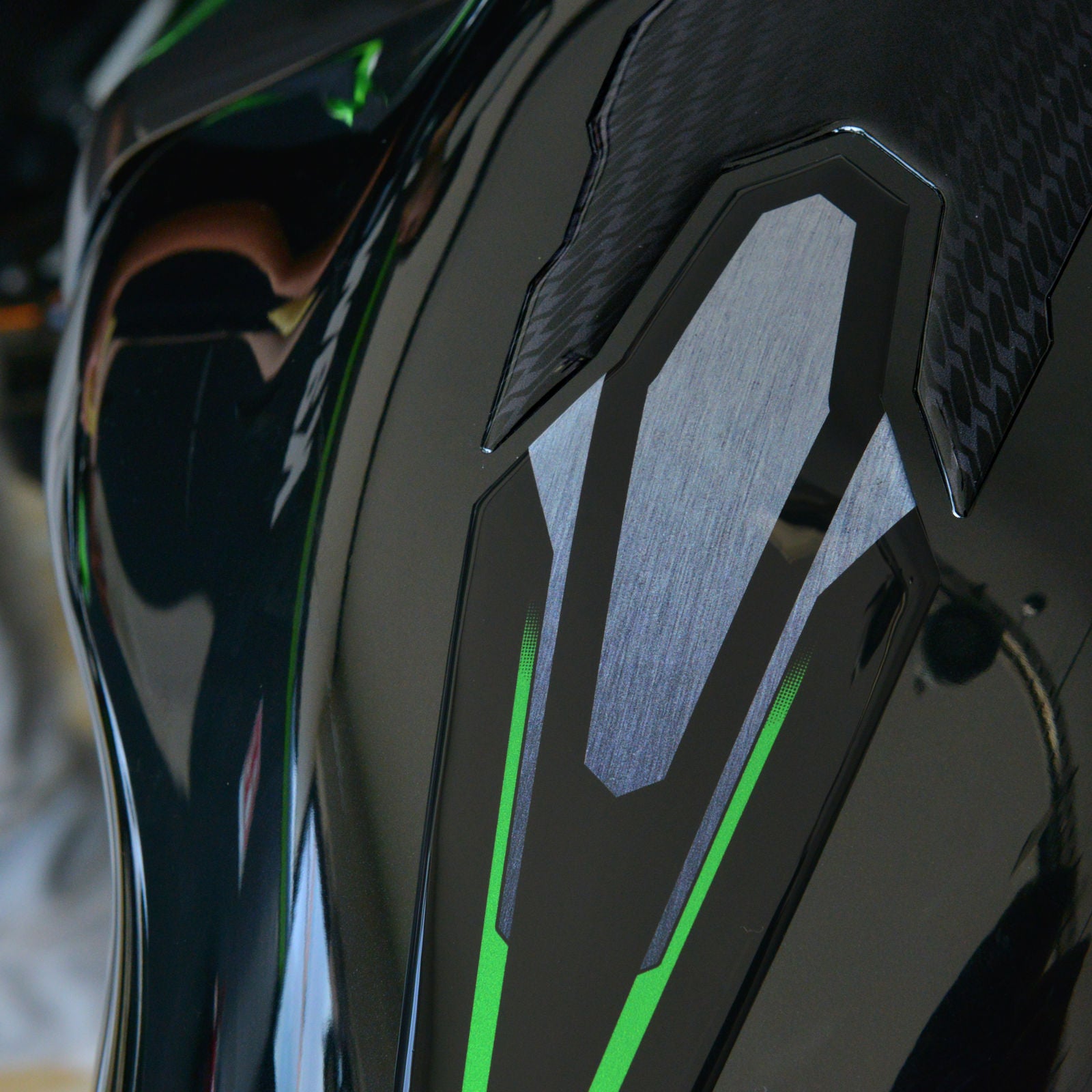 Resin Bike 3D Motorcycle Stickers - Tank Pad | Kawasaki Versys 1100 2025>2026 -   Pyramid Motorcycle Accessories