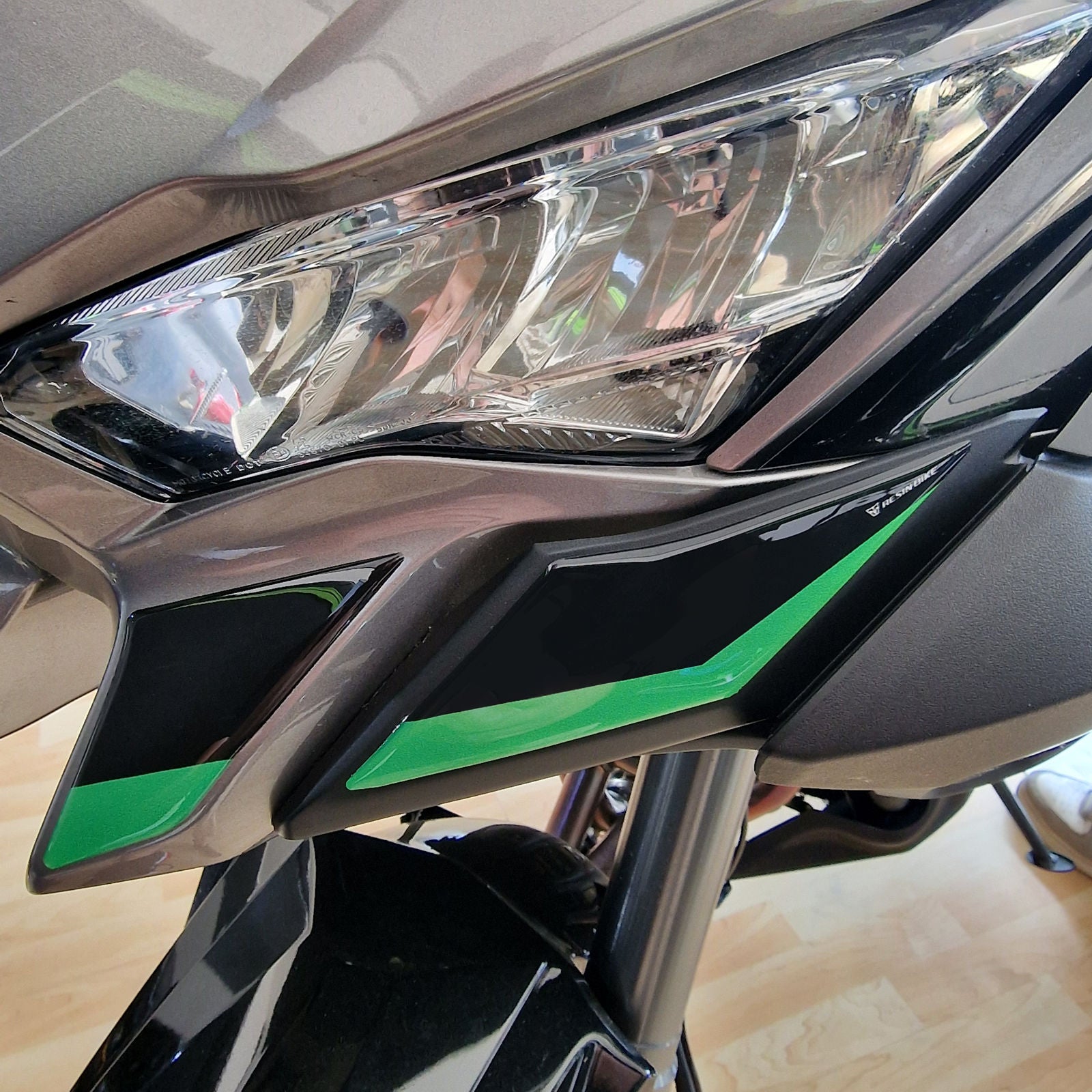 Resin Bike 3D Motorcycle Stickers - Front Fender | Kawasaki Versys 1100 2025>2026 RB-1000780400006 -   Pyramid Motorcycle Accessories