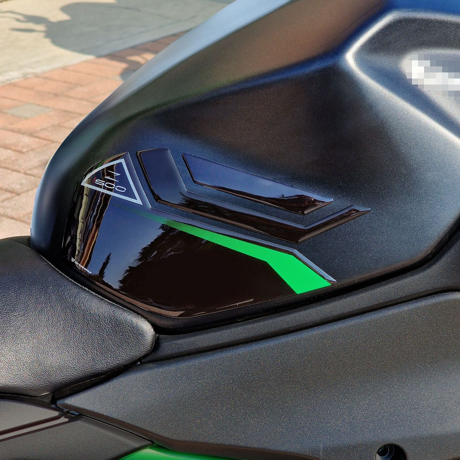 Resin Bike 3D Motorcycle Stickers - Tank Sides | Kawasaki Z 500 2024>2026 -   Pyramid Motorcycle Accessories