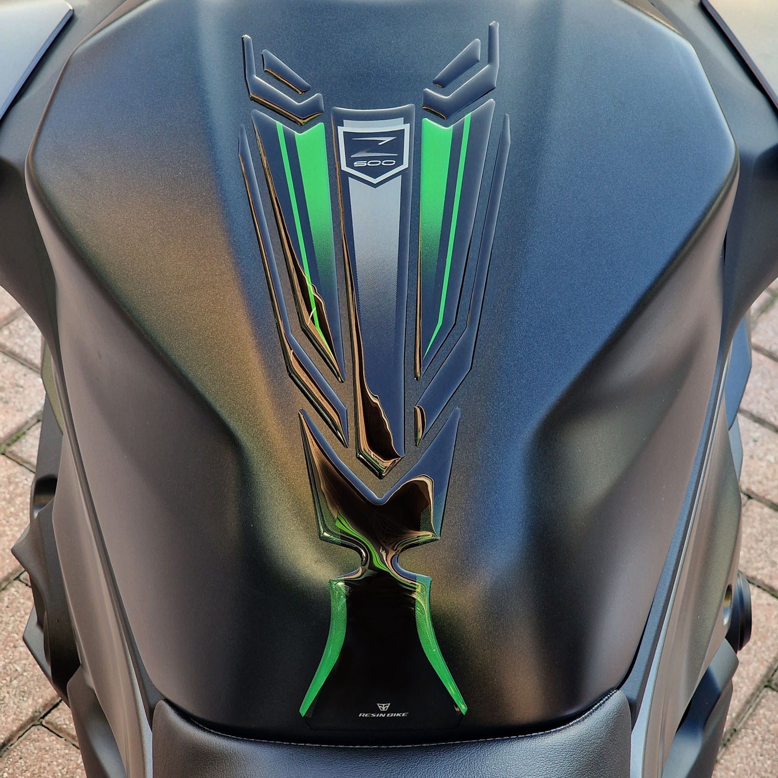 Resin Bike 3D Motorcycle Stickers - Full Kit | Kawasaki Z 500 2024>2026 -   Pyramid Motorcycle Accessories