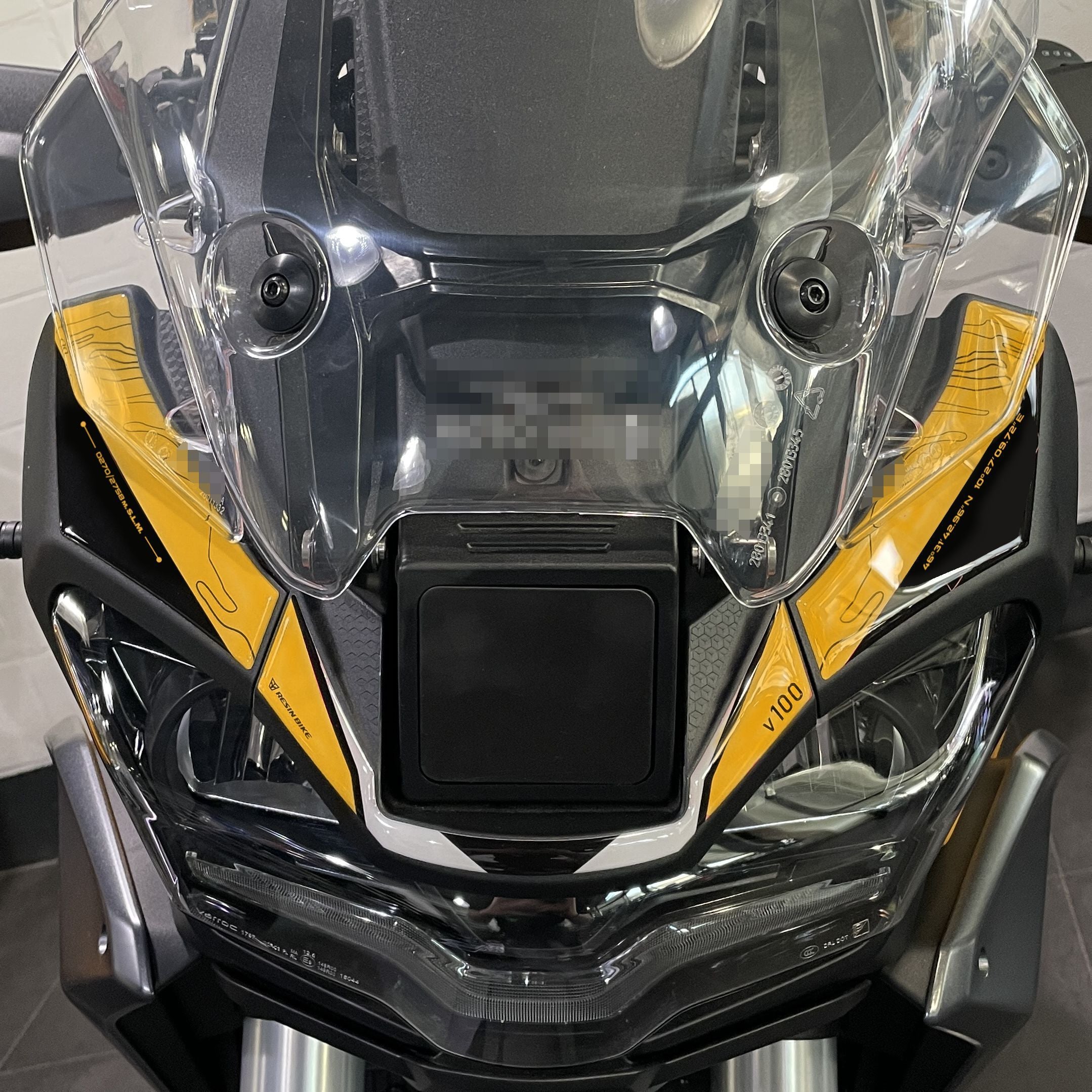 Resin Bike 3D Motorcycle Stickers - Front Fender | Moto Guzzi Stelvio 2024>2026 -   Pyramid Motorcycle Accessories
