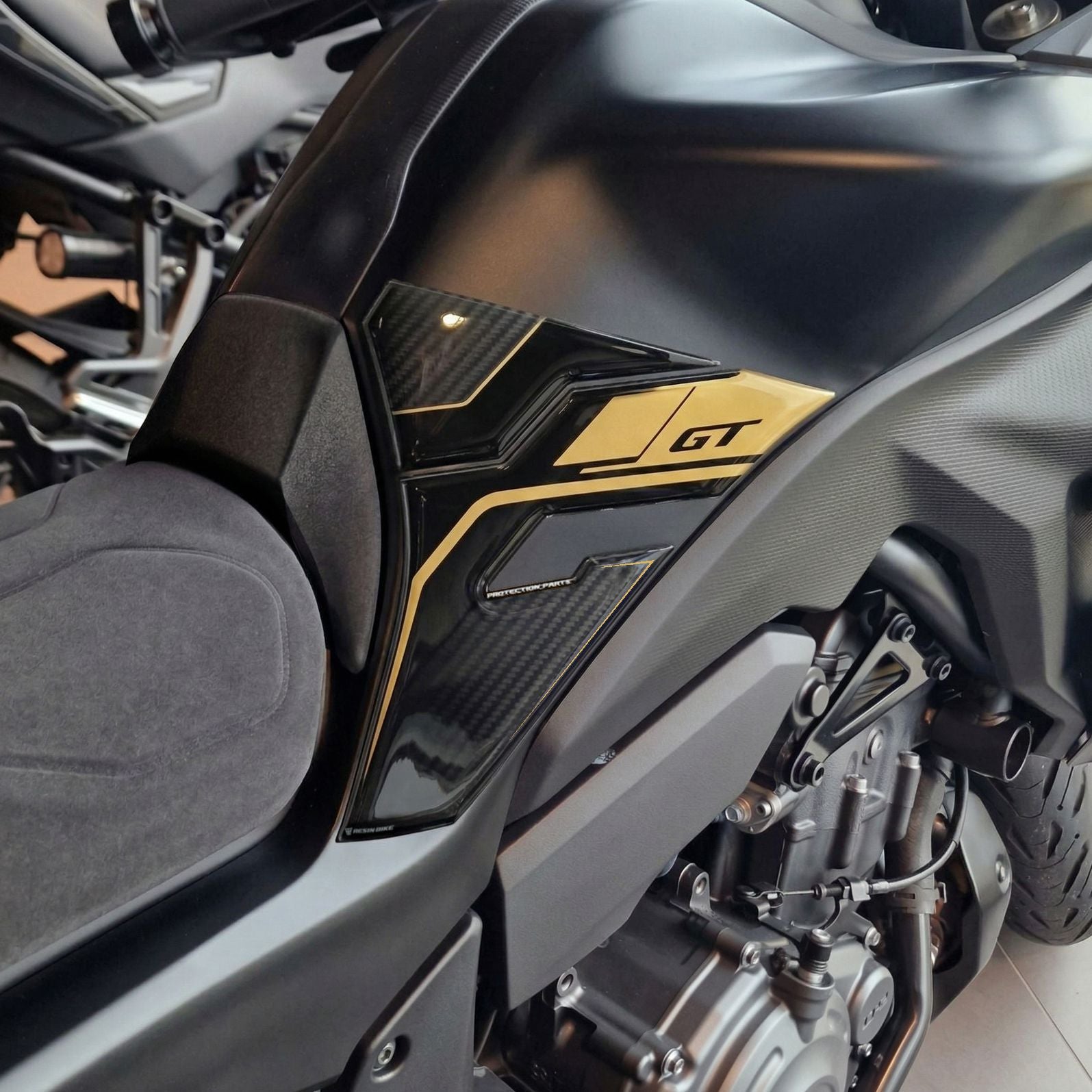 Resin Bike Kit Tank Full Stickers 3D Compatible | Yamaha Tracer 7 Gt 2025>2026 RB-1000815700002
