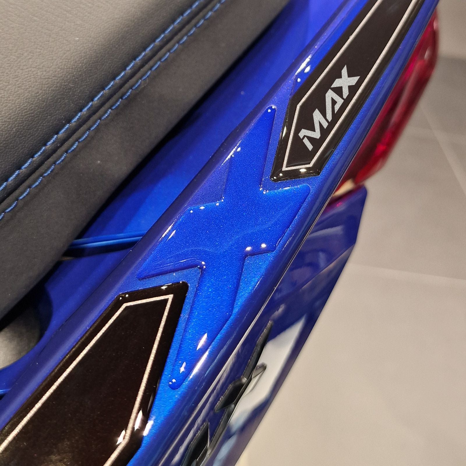 Resin Bike Stickers 3D Compatible with Passenger Handles | Yamaha Xmax 300/125 2021>2026