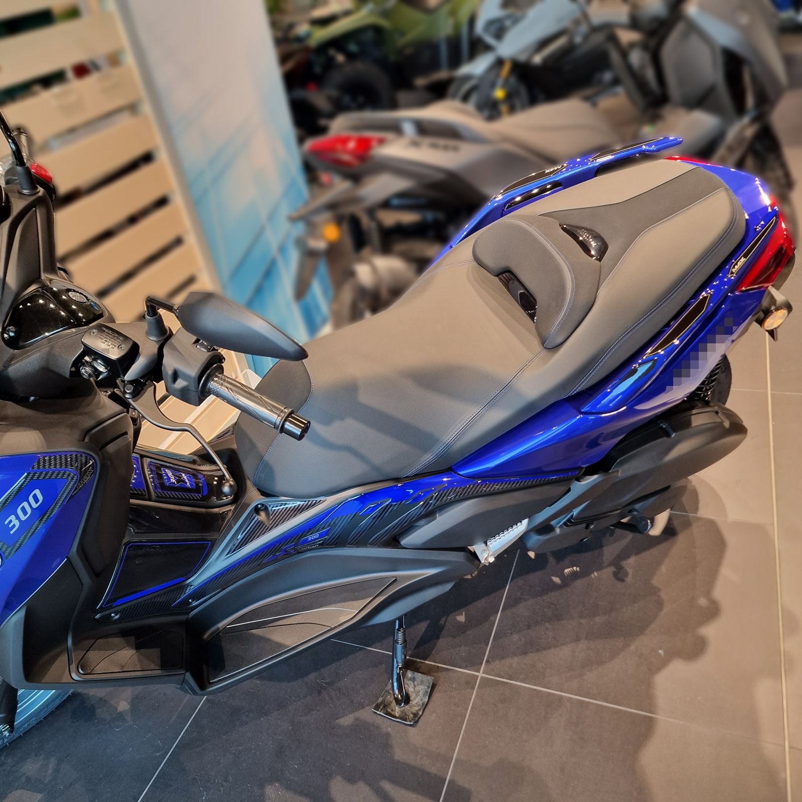Resin Bike Kit Tank Full Stickers 3D Compatible | Yamaha Xmax 300/125 2021>2026