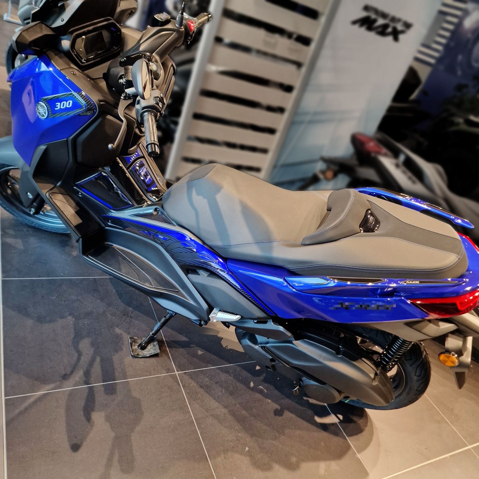 Resin Bike Kit Tank Full Stickers 3D Compatible | Yamaha Xmax 300/125 2021>2026