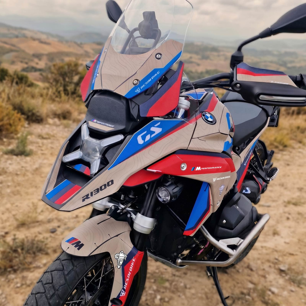 Resin Bike Rough Crystal Graphic Kit Desert Full Tank Grip | BMW R 1300 GS 2023>2026