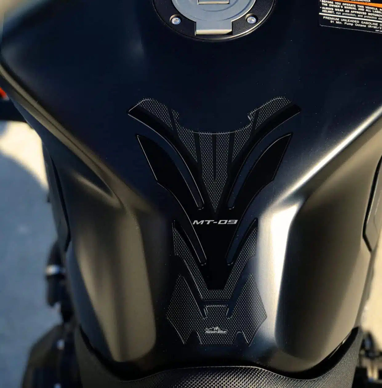 Resin Bike 3D Motorcycle Stickers - Tank Pad | Yamaha MT-09 2017>Current -   Pyramid Motorcycle Accessories