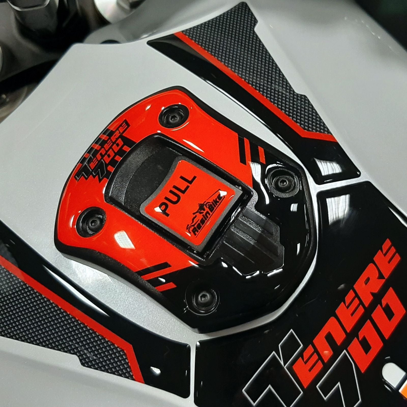 Resin Bike 3D Motorcycle Stickers - Fuel Cap | Yamaha Tenere 700 2019>2020 RB-B159F220 -   Pyramid Motorcycle Accessories