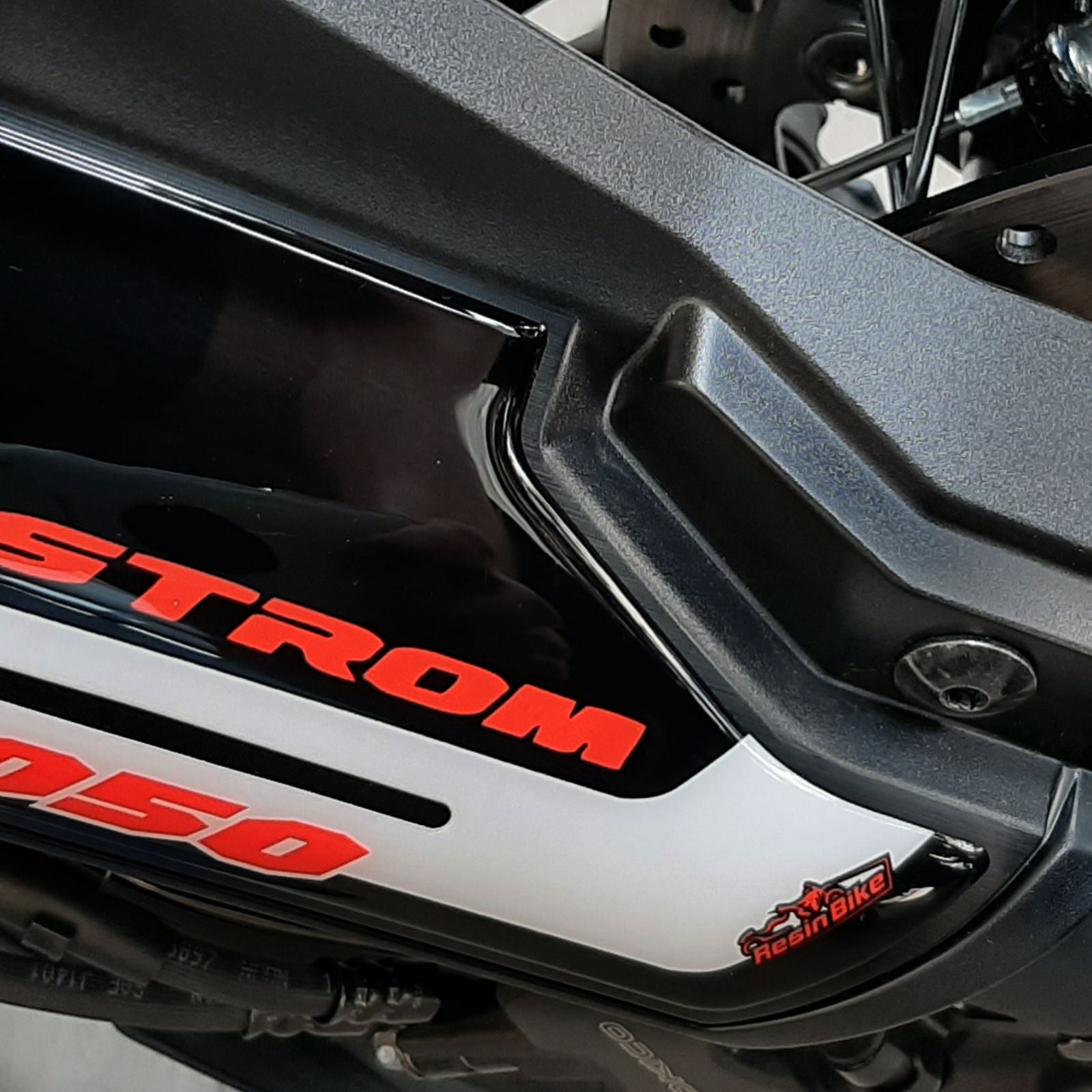 Resin Bike 3D Motorcycle Stickers - Front Fender Sides | Suzuki V-Strom 1050/1050XT 2020>2023 -   Pyramid Motorcycle Accessories