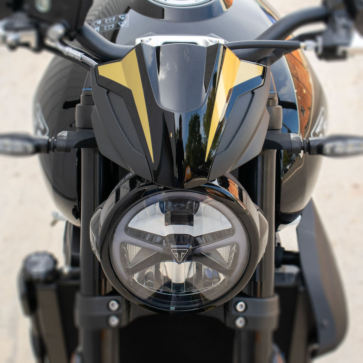 Pyramid Decals | Gold Fly Screen Decals | Triumph Trident 800 2026>Current