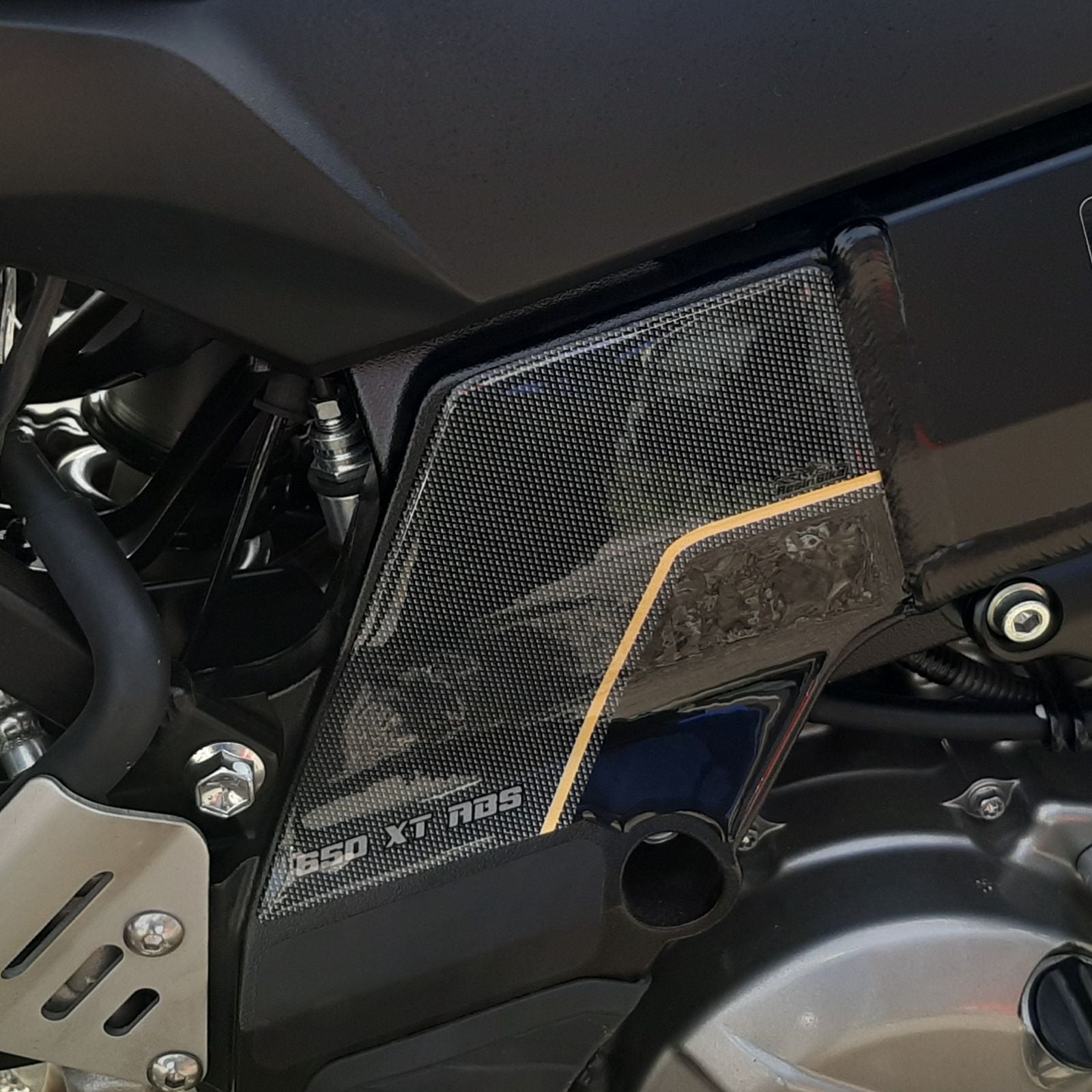 Resin Bike 3D Motorcycle Stickers - Tank Sides | Suzuki V-Strom 650XT 2020-2023 -   Pyramid Motorcycle Accessories