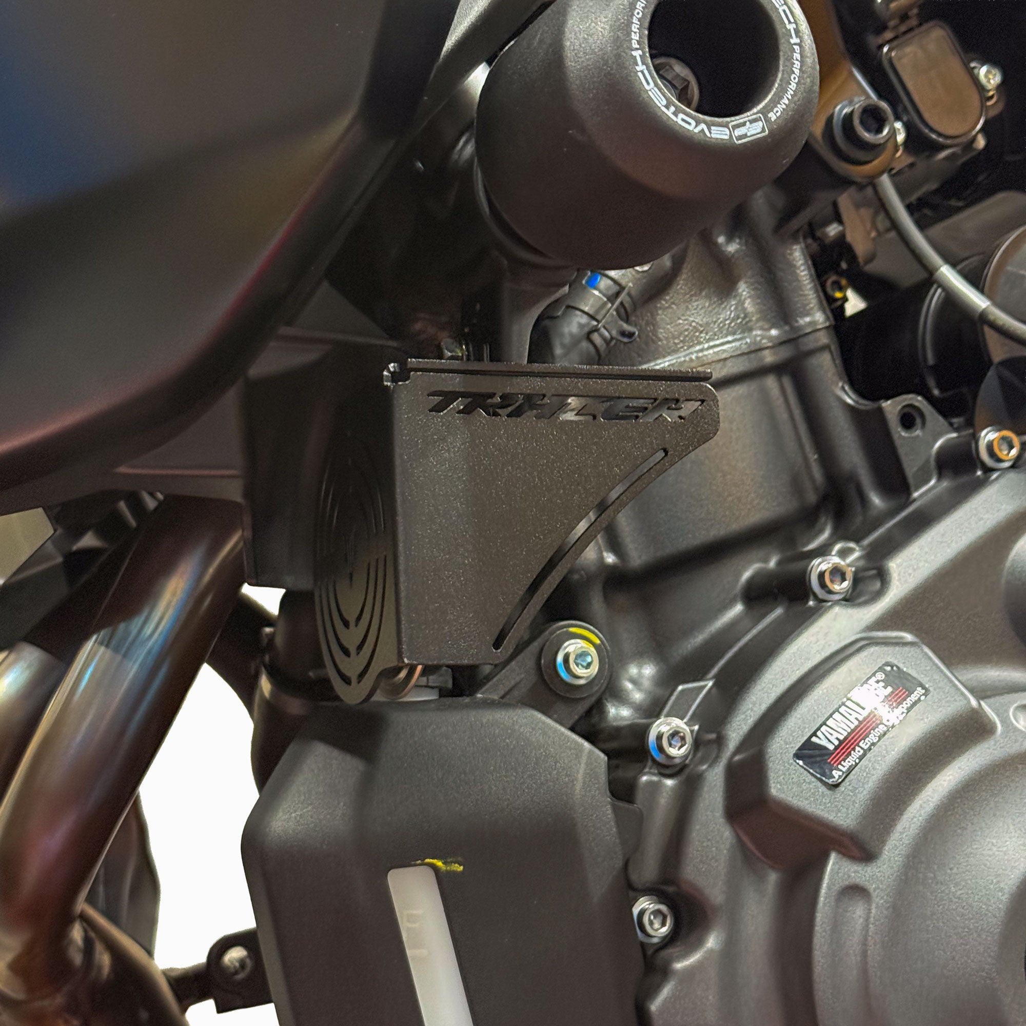 Pyramid Horn Cover | Black | Yamaha Tracer 7 inc GT 2025>Current -   Pyramid Motorcycle Accessories