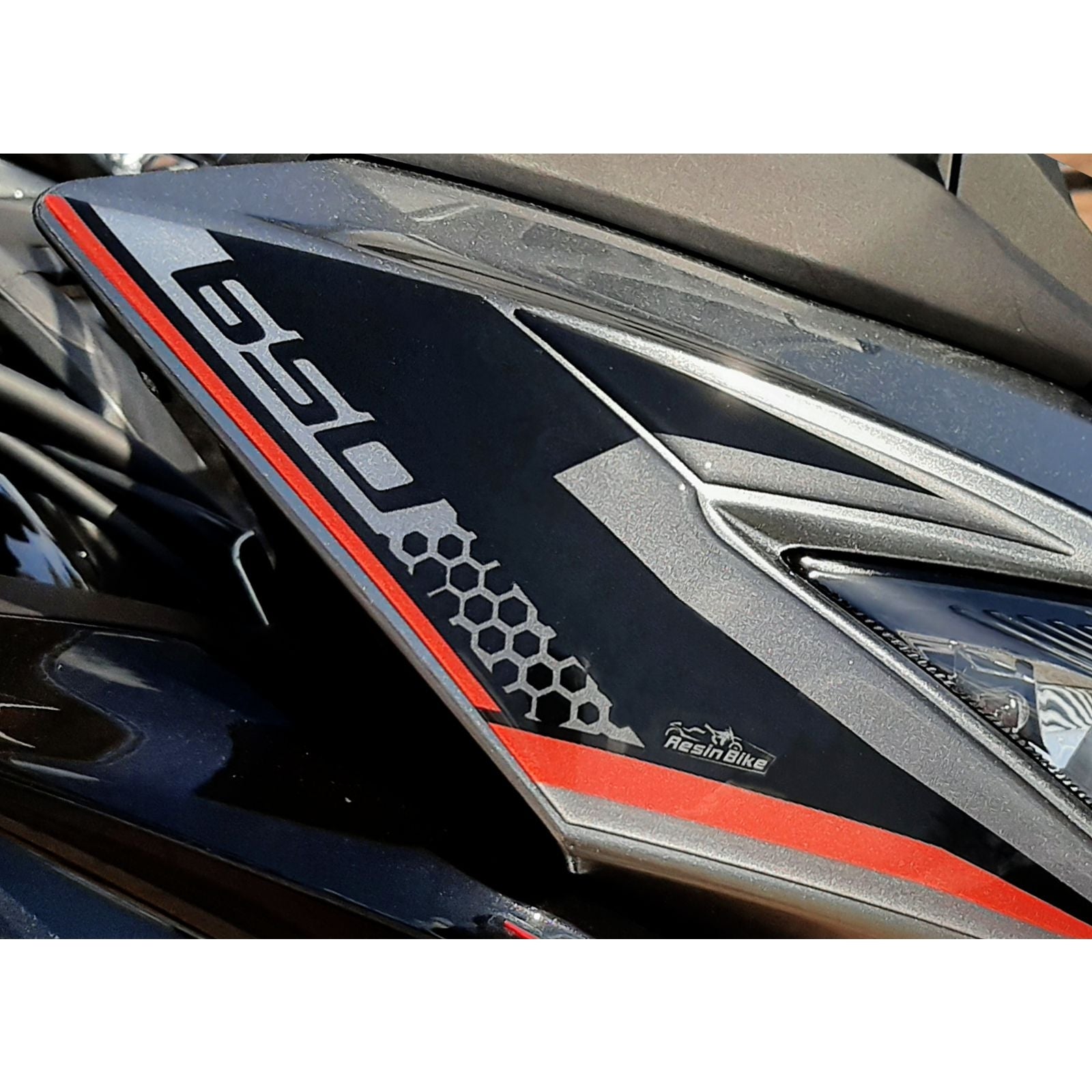 Resin Bike 3D Motorcycle Stickers - Front Fender | Kawasaki Versys 650 2017>2021 RB-1000437400007 -   Pyramid Motorcycle Accessories
