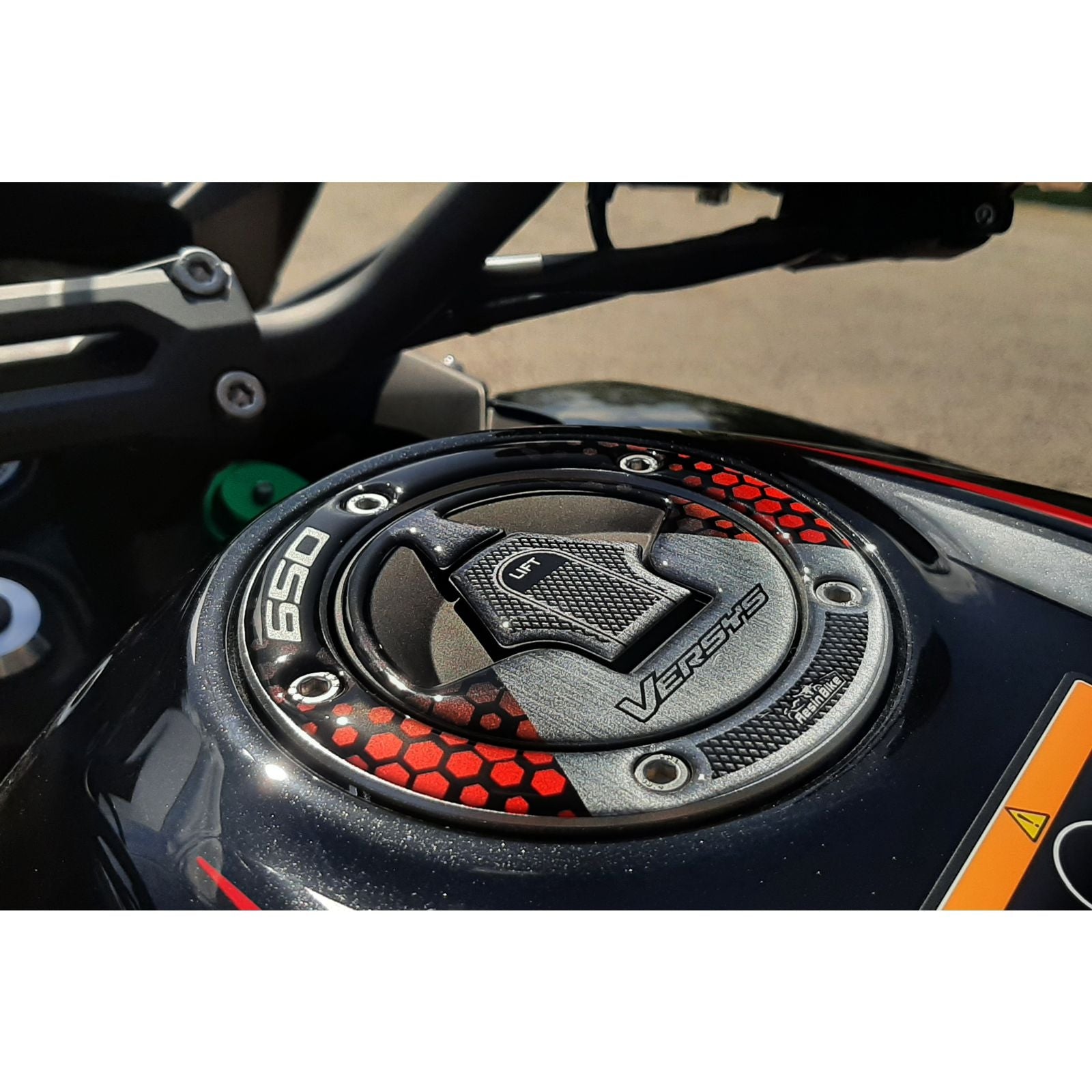 Resin Bike 3D Motorcycle Stickers - Fuel Cap | Kawasaki Versys 650 2017>2021 -   Pyramid Motorcycle Accessories