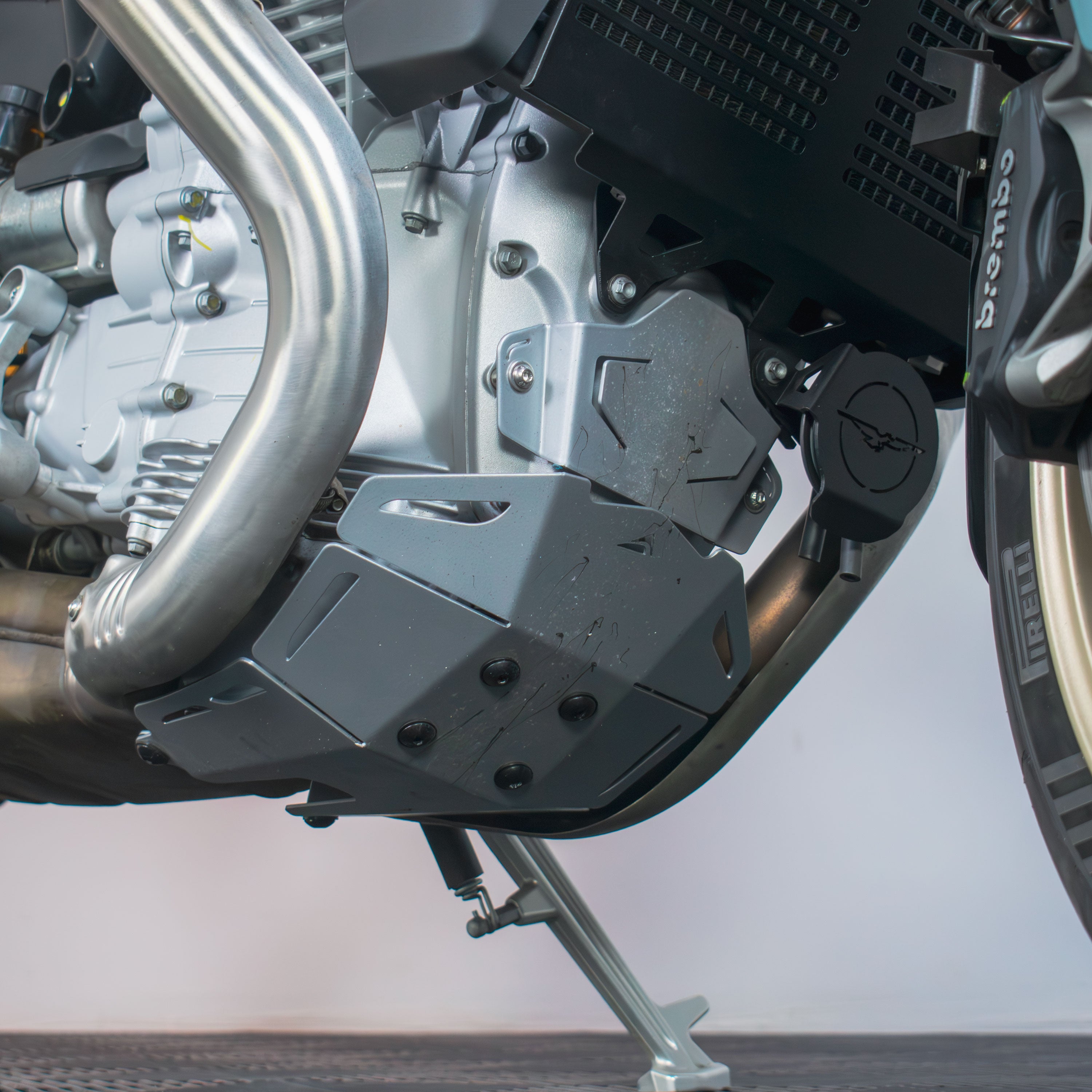 Pyramid Engine Cover | Gloss Silver | Moto Guzzi V100 Stelvio 2023>Current -   Pyramid Motorcycle Accessories