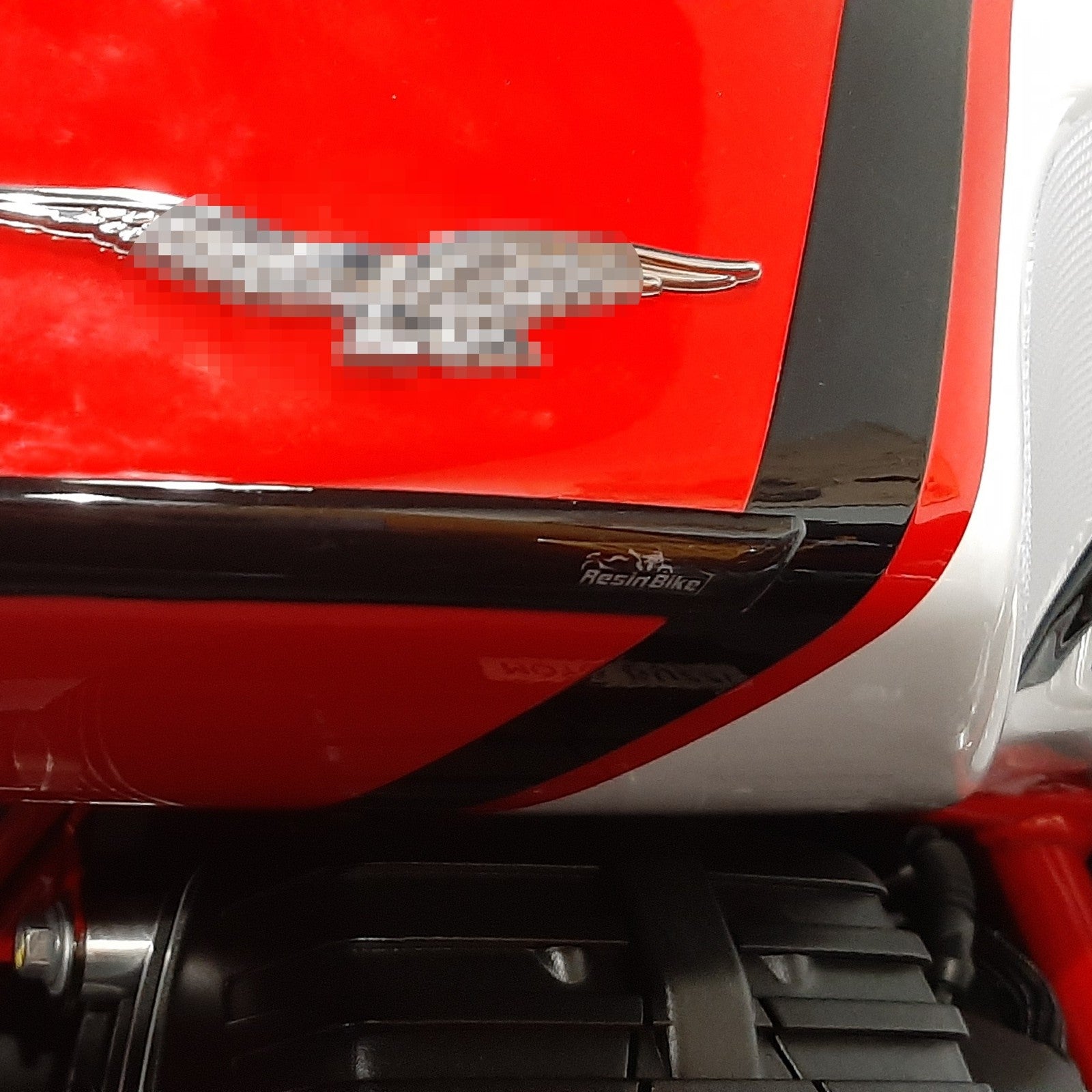Resin Bike 3D Motorcycle Stickers - Tank Sides | Moto Guzzi V85 TT 2020>Current -   Pyramid Motorcycle Accessories