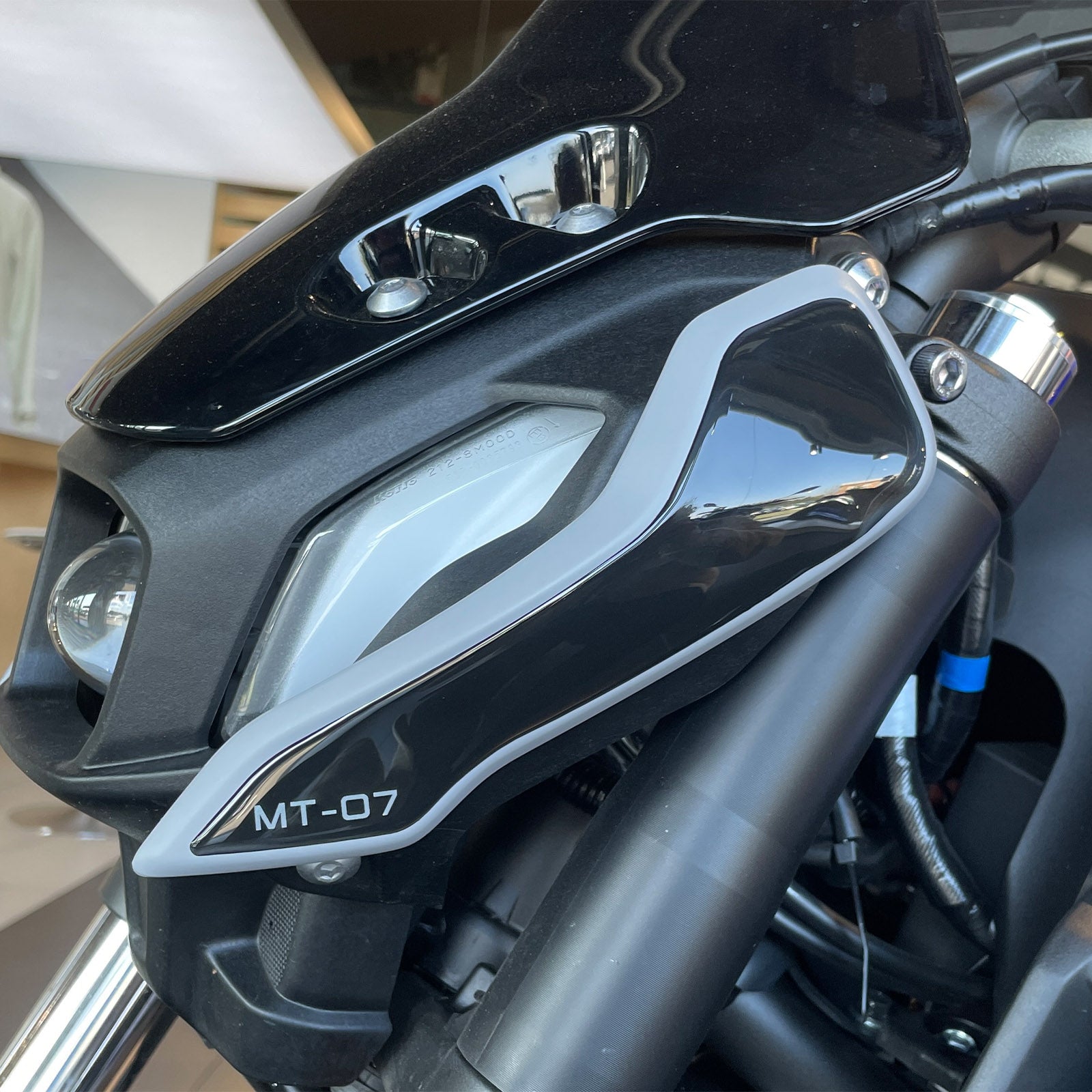 Resin Bike 3D Motorcycle Stickers - Frontal Area | Yamaha MT-07 2021>2024 -   Pyramid Motorcycle Accessories