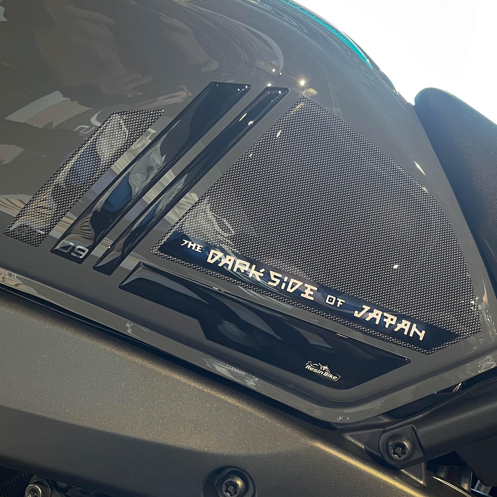 Resin Bike 3D Motorcycle Stickers - Tank Sides | Yamaha MT-09 2021>2023 -   Pyramid Motorcycle Accessories