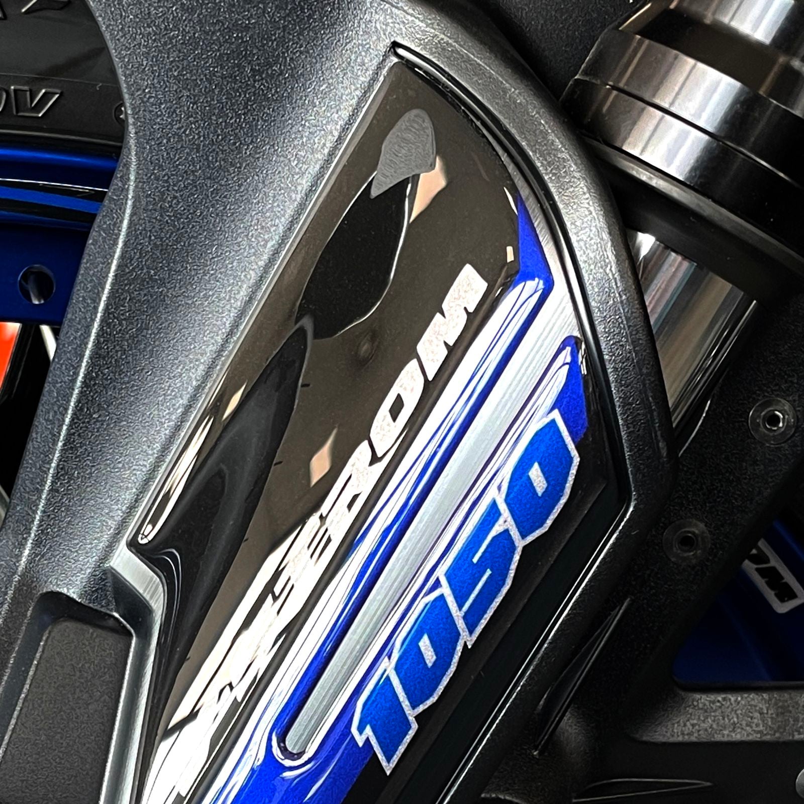 Resin Bike 3D Motorcycle Stickers - Front Fender Sides | Suzuki V-Strom 1050/1050XT 2020>2023 -   Pyramid Motorcycle Accessories