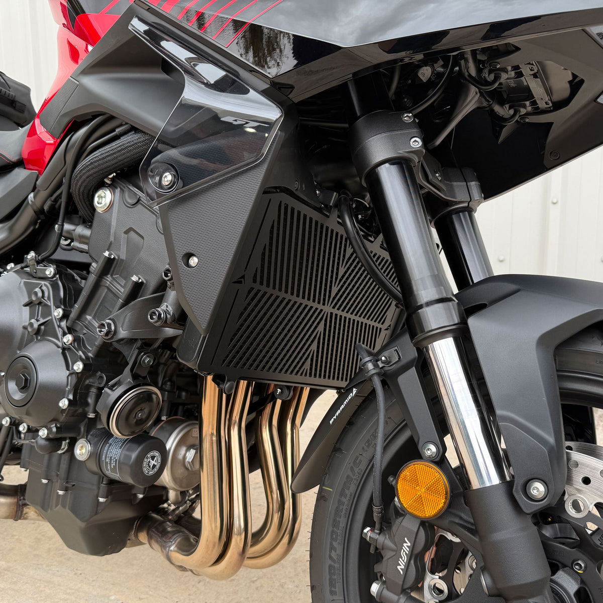 Pyramid Radiator Guard | Matte Black | Honda CB1000 Hornet / CB1000 GT 2025>Current -   Pyramid Motorcycle Accessories