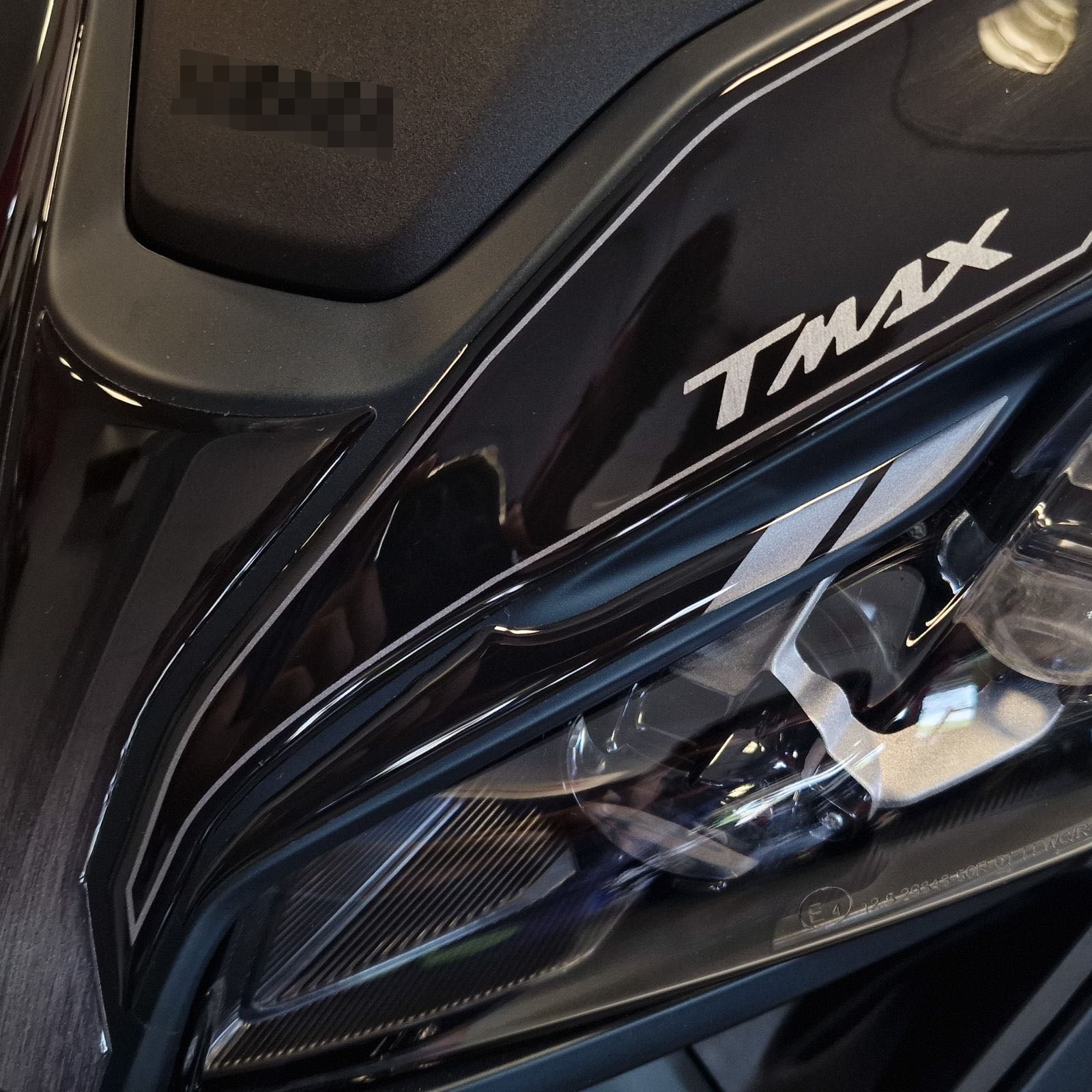 Resin Bike 3D Motorcycle Stickers - Frontal Area | Yamaha TMAX 560 2022>2024 RB-1000468900002 -   Pyramid Motorcycle Accessories