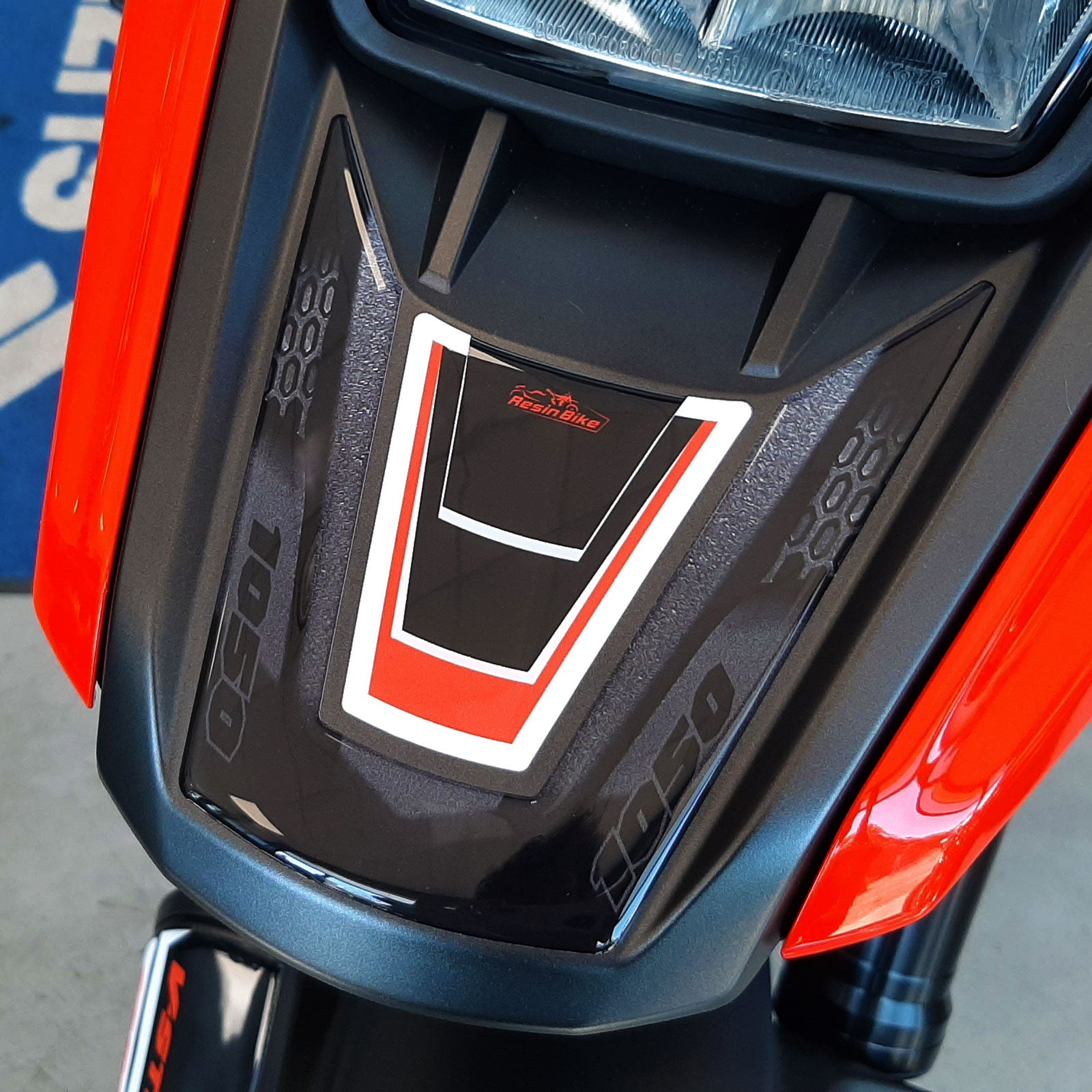 Resin Bike 3D Motorcycle Stickers - Beak | Suzuki V-Strom 1050 / 1050XT 2020>2023 RB-1000140100003 -   Pyramid Motorcycle Accessories