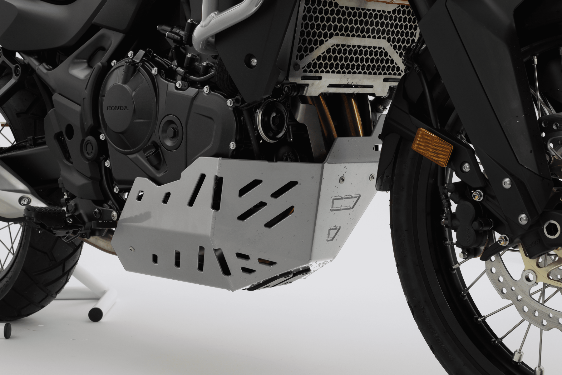 Isotta Engine Guard Bash Plate | Light Grey | Honda XL 750 Transalp 2023>2024 -   Pyramid Motorcycle Accessories