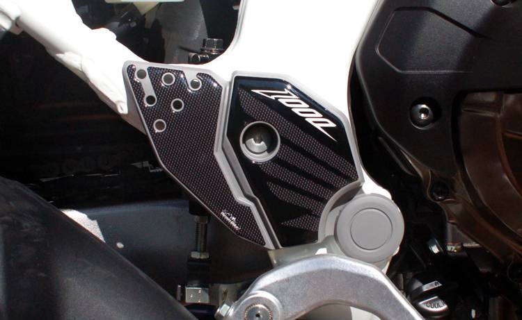 Resin Bike 3D Motorcycle Stickers - Heel Pads | Honda CRF 1000 L Africa Twin 2016>2020 RB-B54654R7 -   Pyramid Motorcycle Accessories