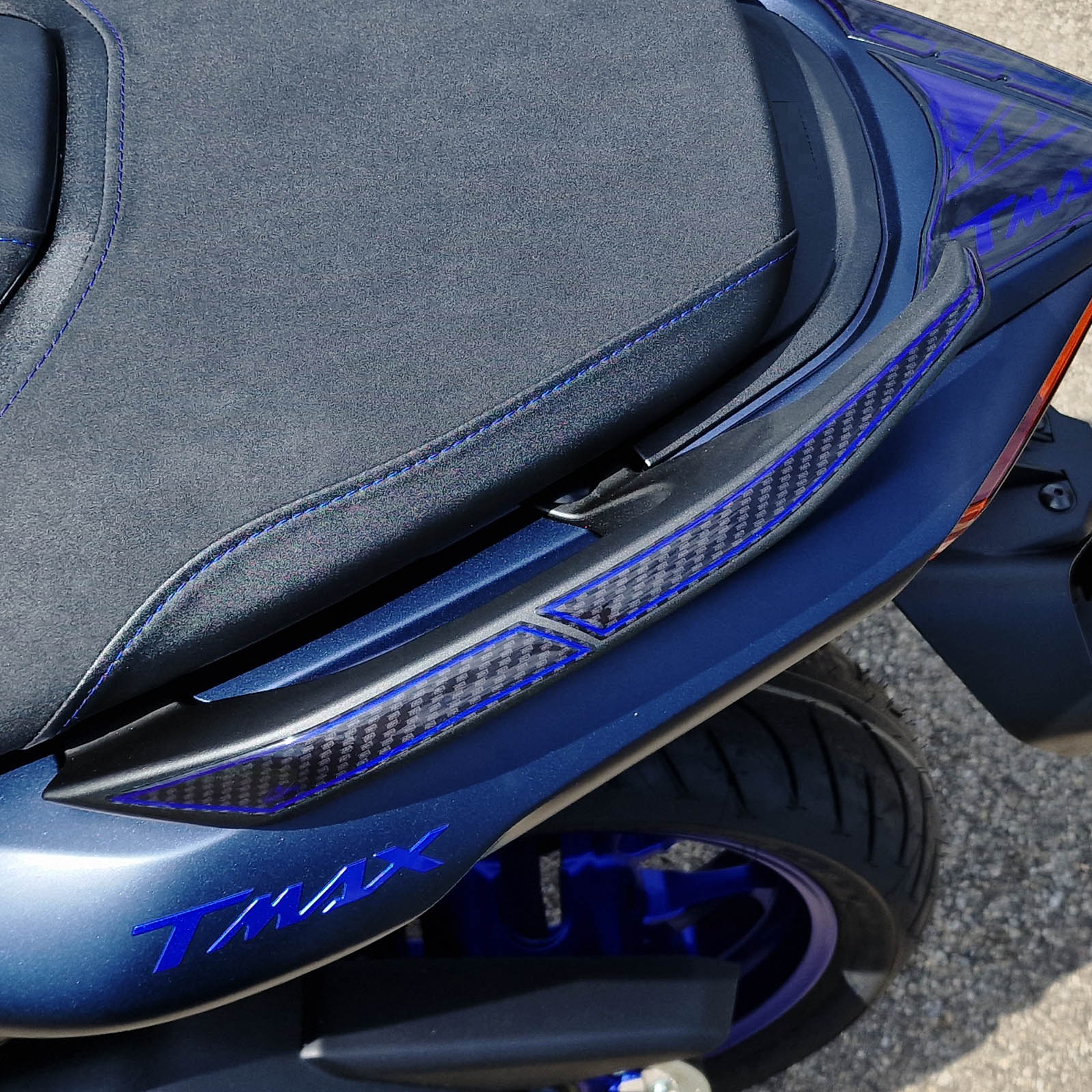 Resin Bike 3D Motorcycle Stickers - Passenger Handles | Yamaha TMAX 560 2022>2024 RB-1000480900004 -   Pyramid Motorcycle Accessories