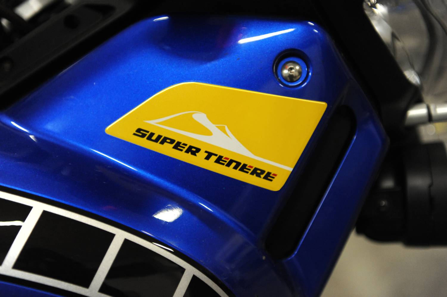 Resin Bike 3D Motorcycle Stickers - Tank Sides | Yamaha XT 1200 Z Super Tenere RB-B1D35492 -   Pyramid Motorcycle Accessories