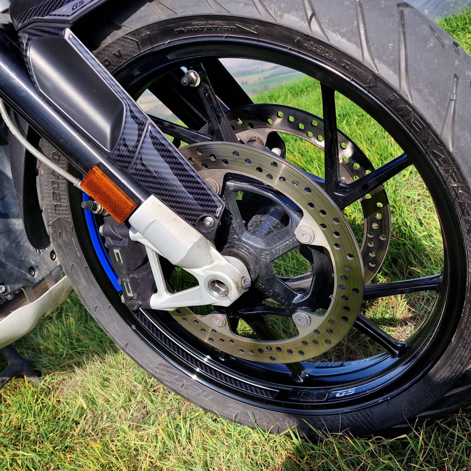 Resin Bike 3D Motorcycle Stickers - Wheels| BMW R 1250 GS 2021>2024 -   Pyramid Motorcycle Accessories