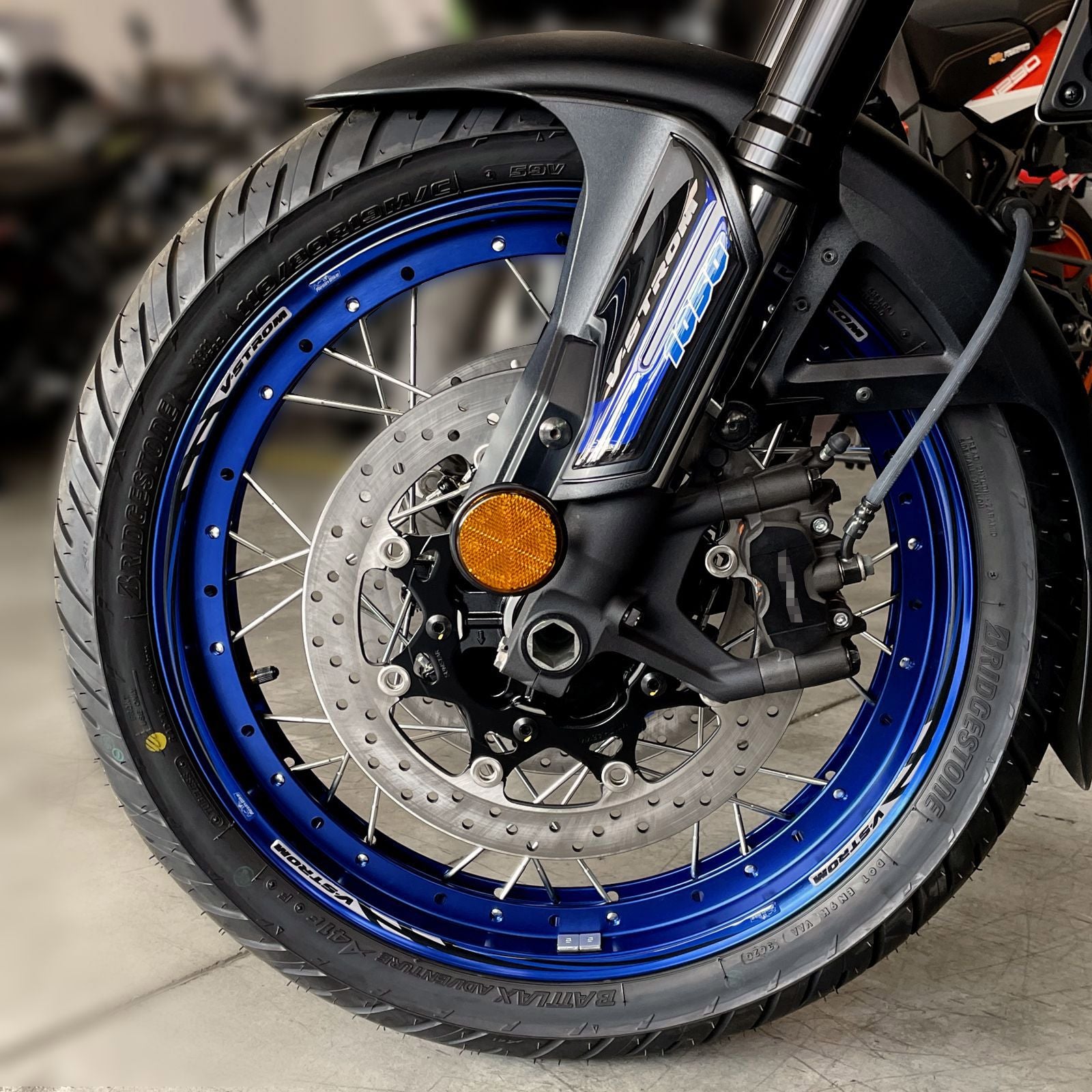 Resin Bike 3D Motorcycle Stickers - Wheels| Suzuki V-Strom 1050 / 1050XT 2020>2023RB-1000459800007 -   Pyramid Motorcycle Accessories