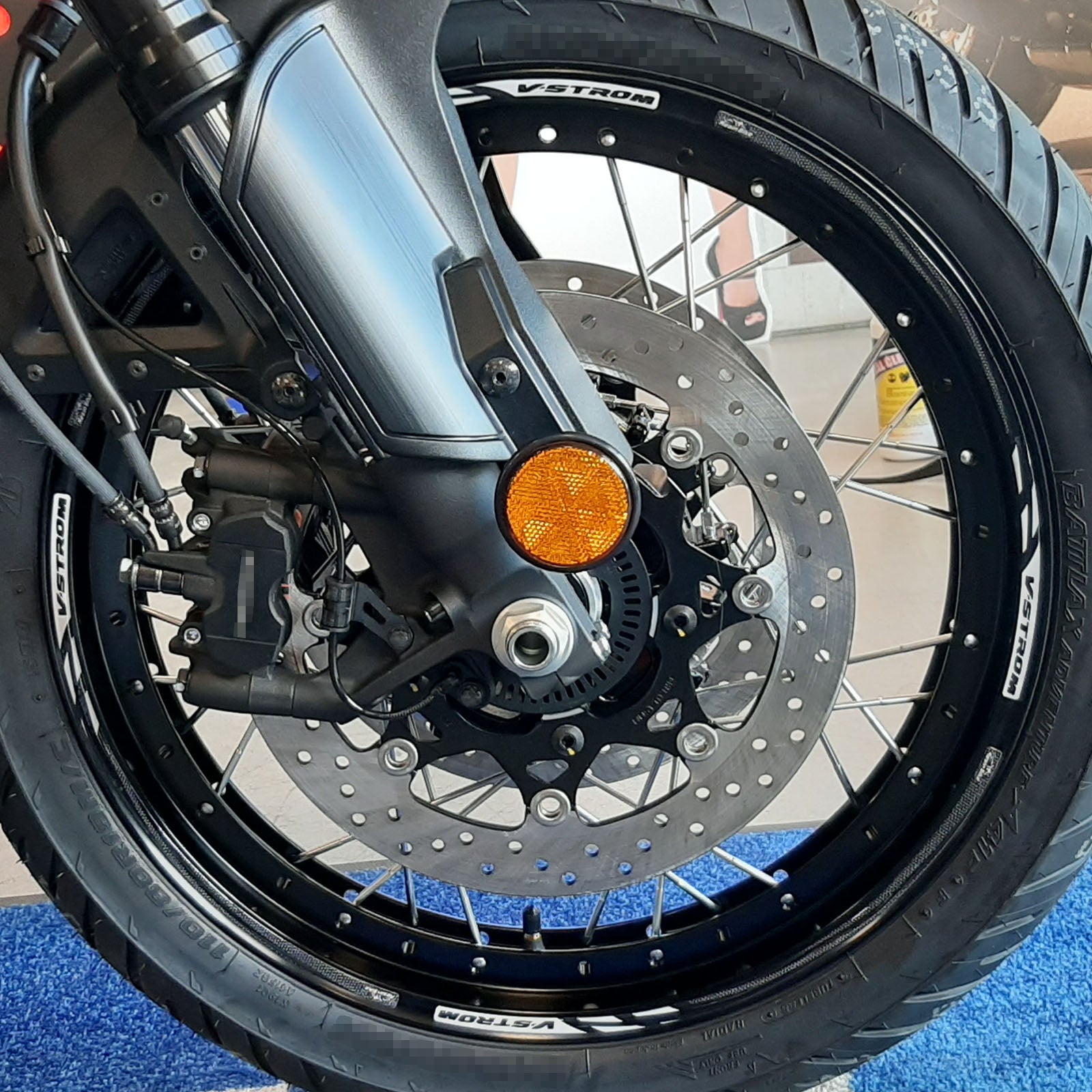 Resin Bike 3D Motorcycle Stickers - Wheels| Suzuki V-Strom 1050 / 1050XT 2020>2023RB-1000140900009 -   Pyramid Motorcycle Accessories