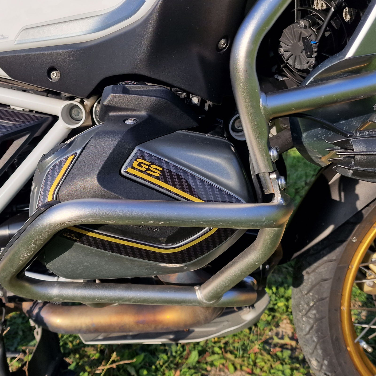 Resin Bike 3D Motorcycle Stickers - Engine Kit | BMW R 1250 GS 2021>2024 -   Pyramid Motorcycle Accessories